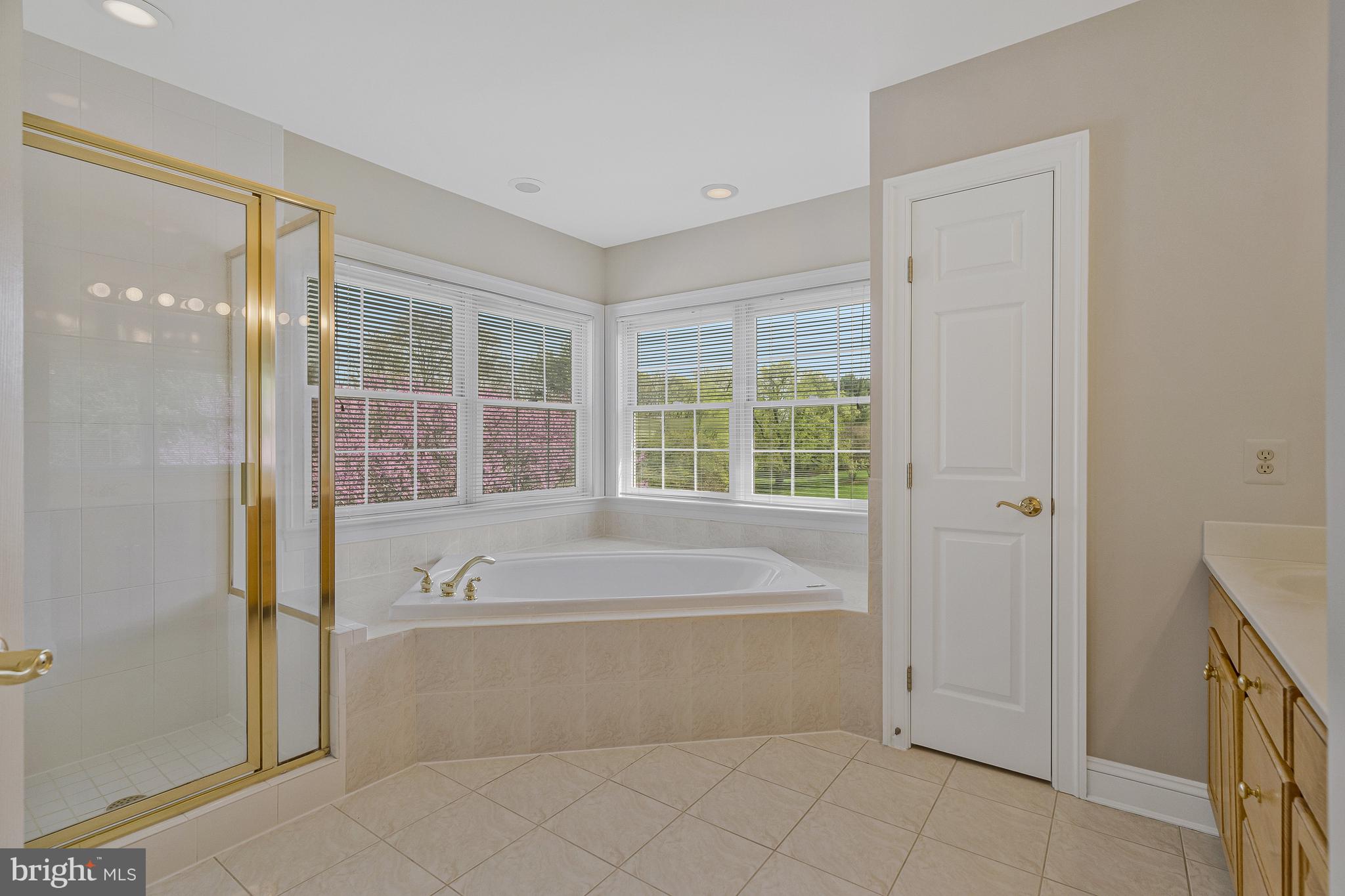 SADDLEBROOK - Residential