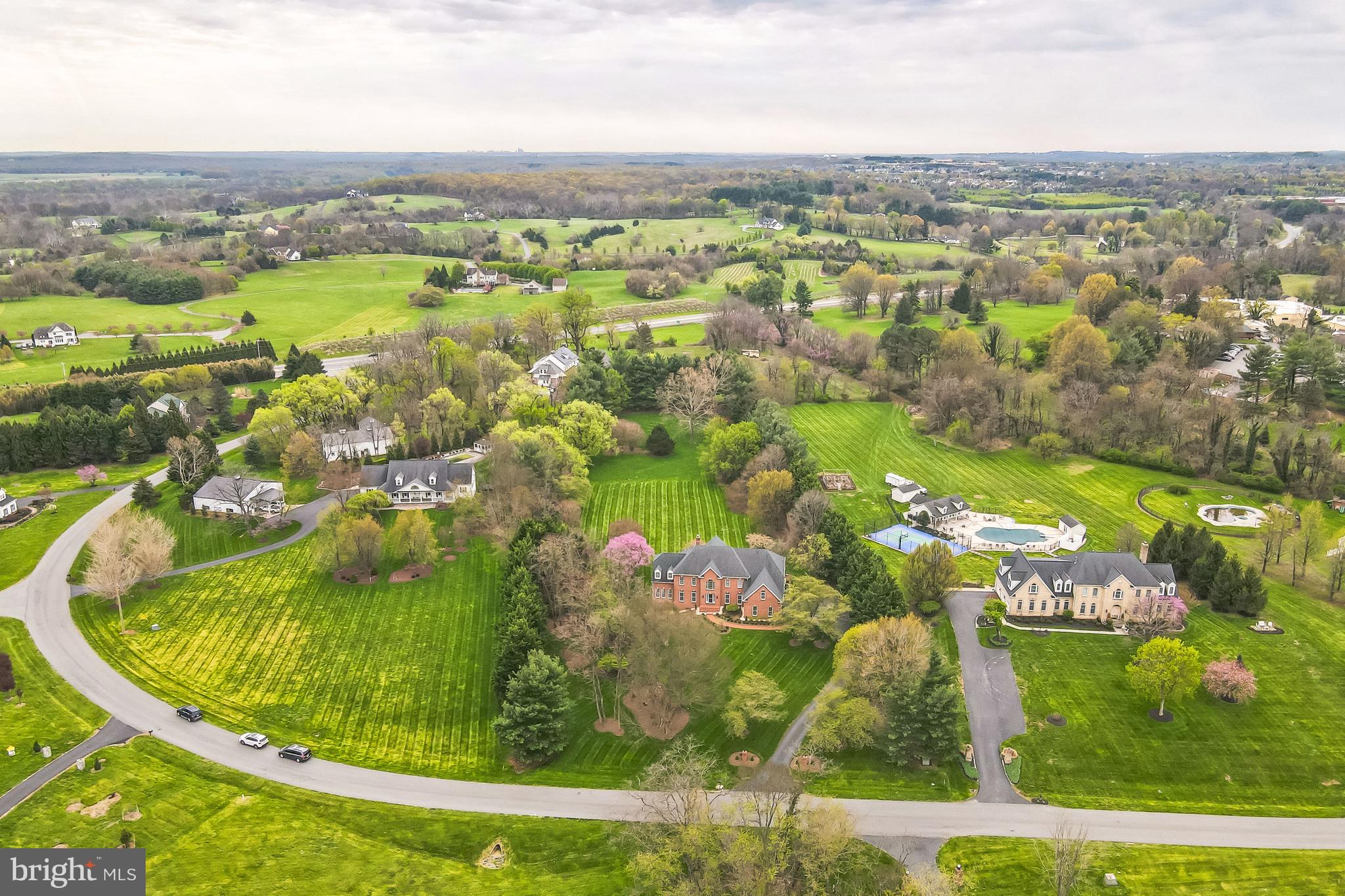 SADDLEBROOK - Residential