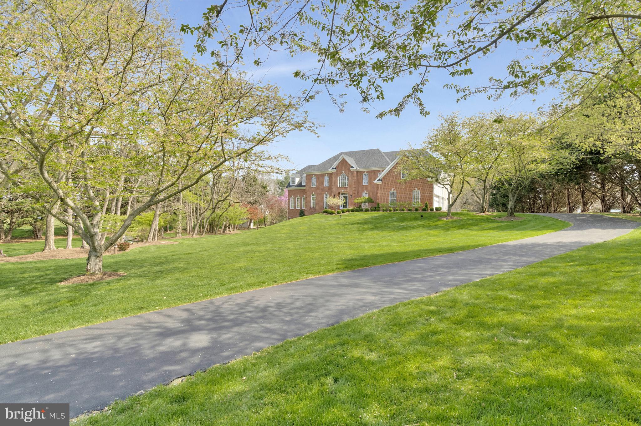 SADDLEBROOK - Residential