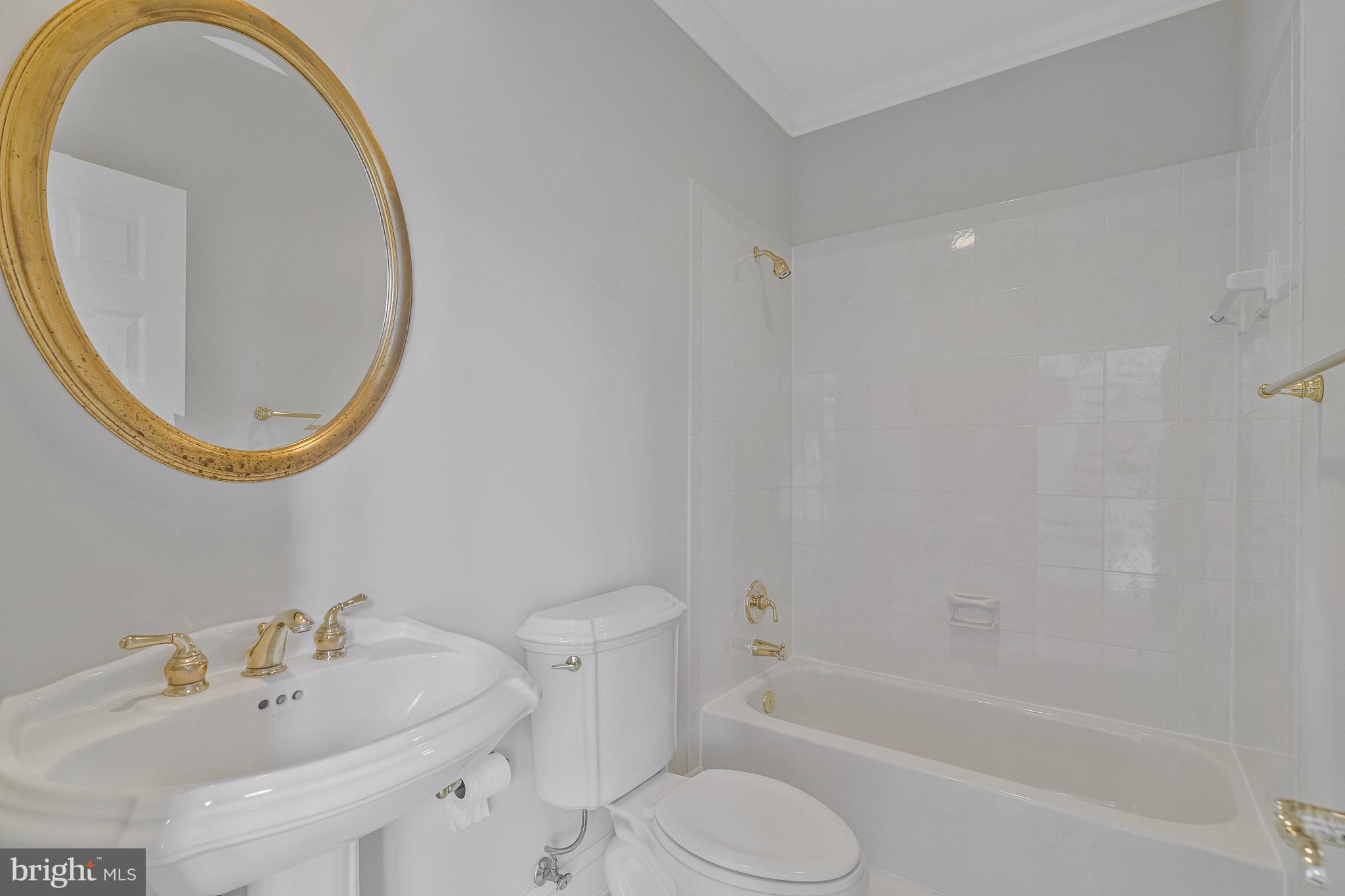 SADDLEBROOK - Residential