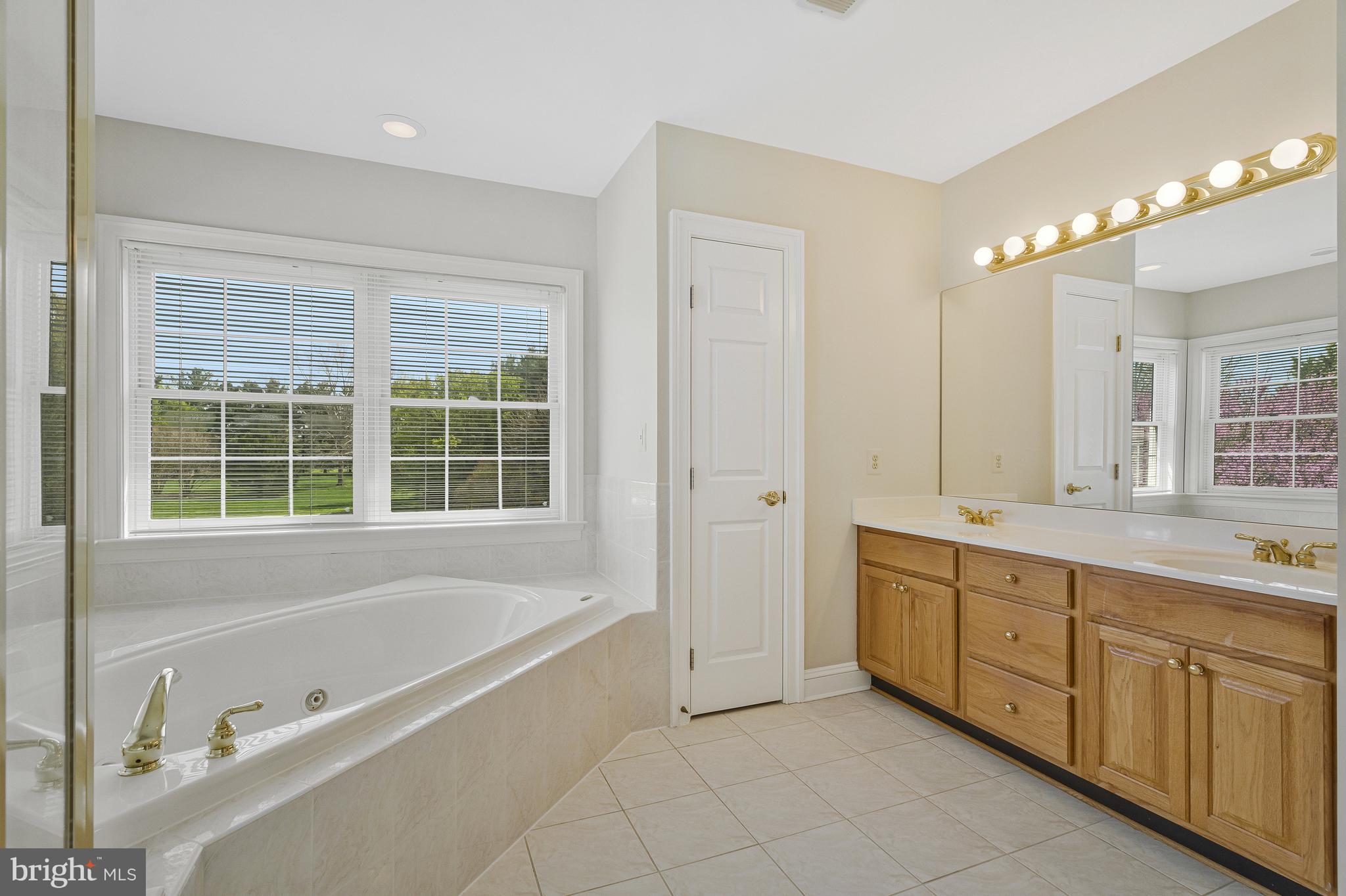 SADDLEBROOK - Residential