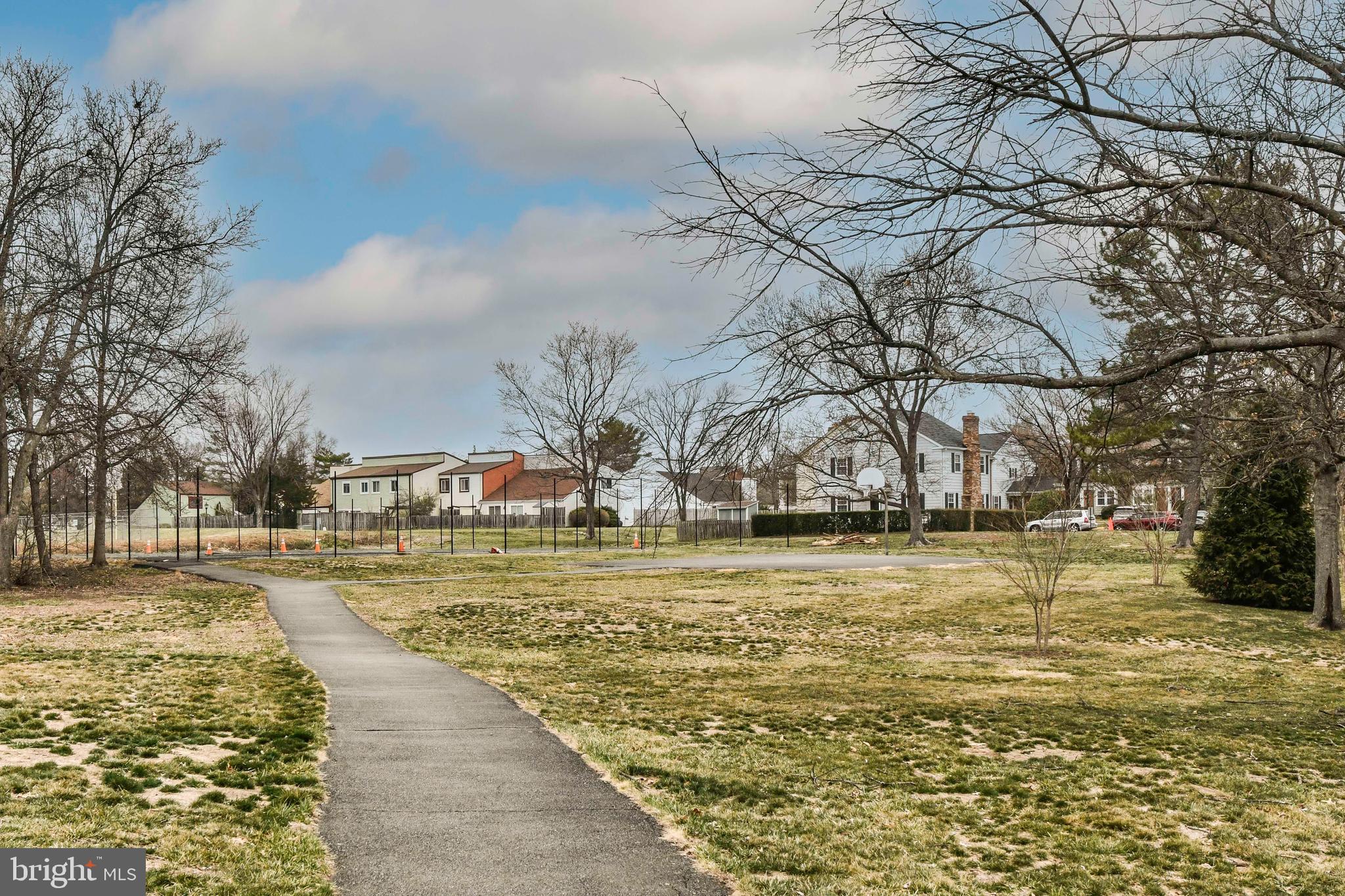 COURTS OF CHANDON - Residential