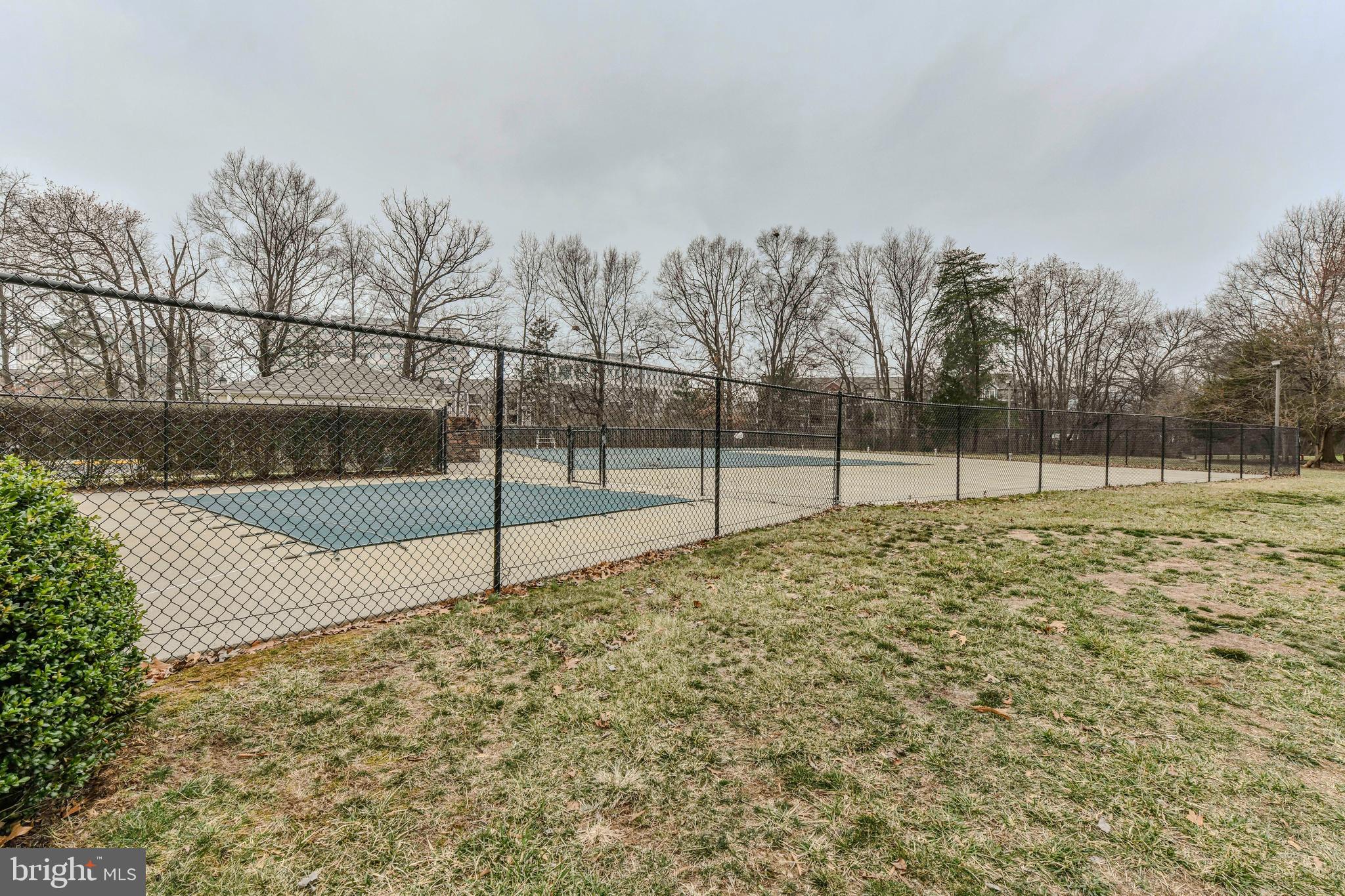 COURTS OF CHANDON - Residential