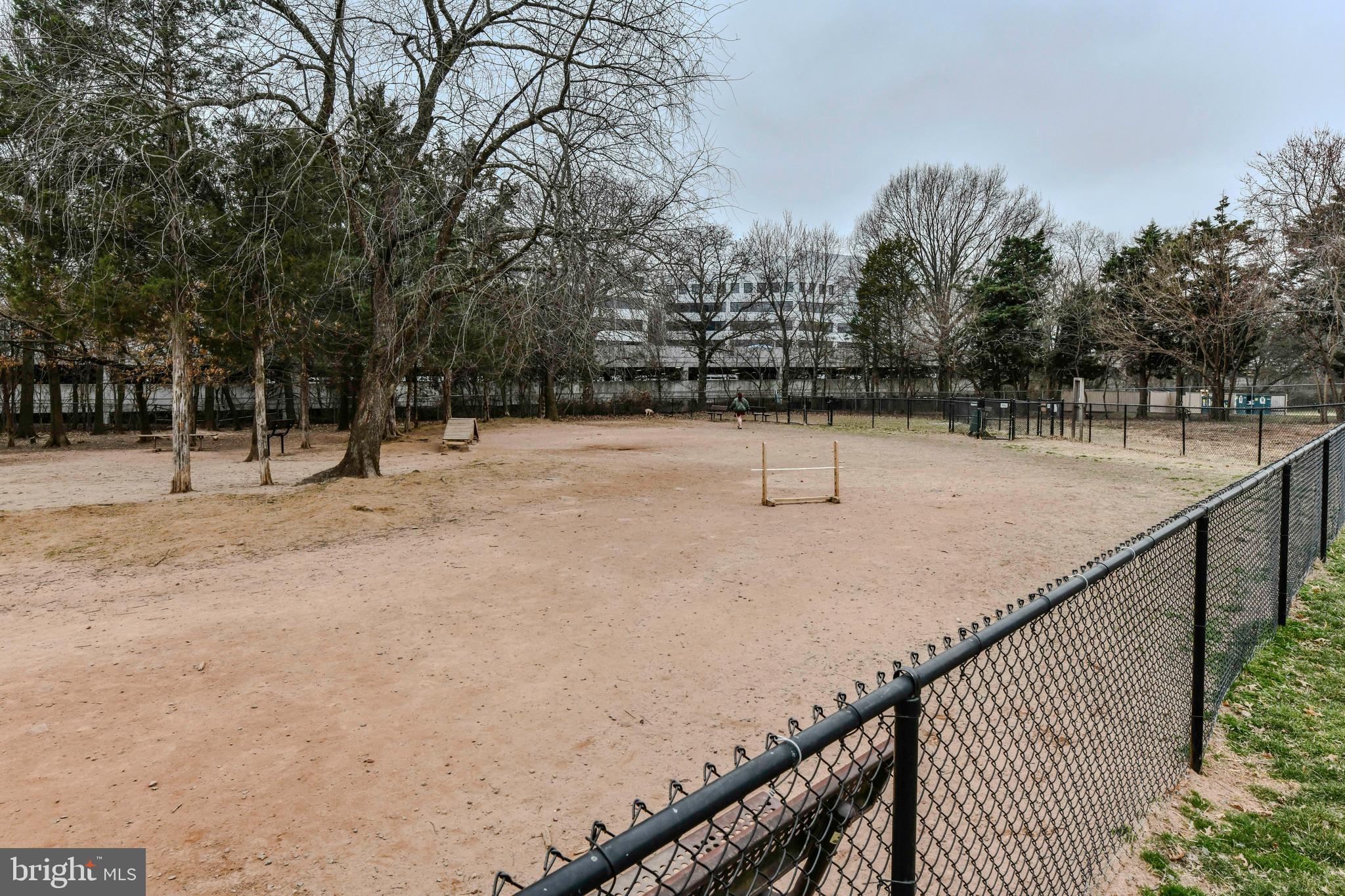 COURTS OF CHANDON - Residential