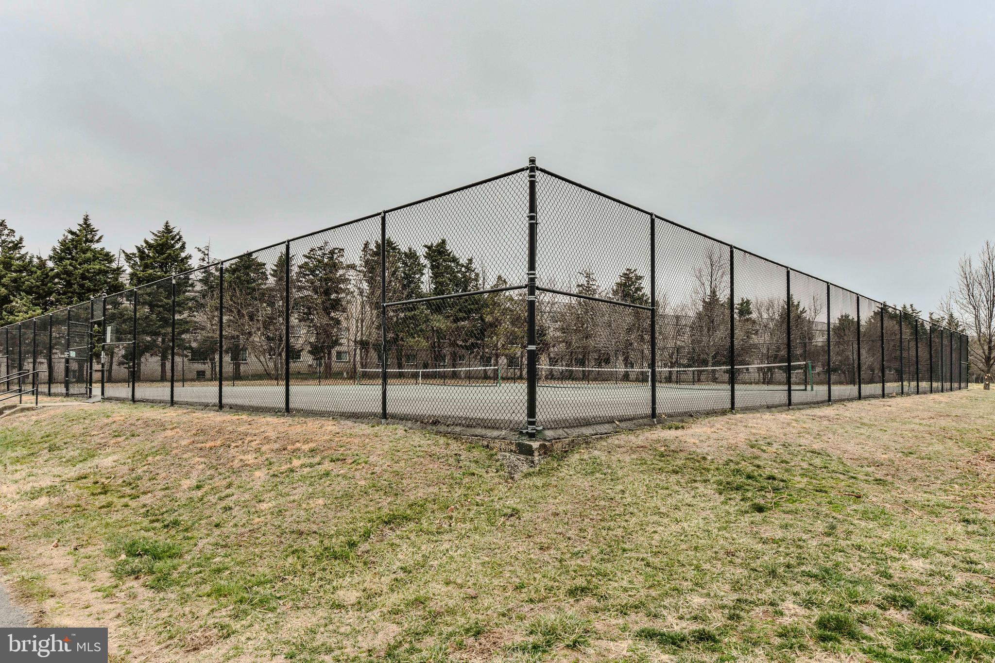 COURTS OF CHANDON - Residential