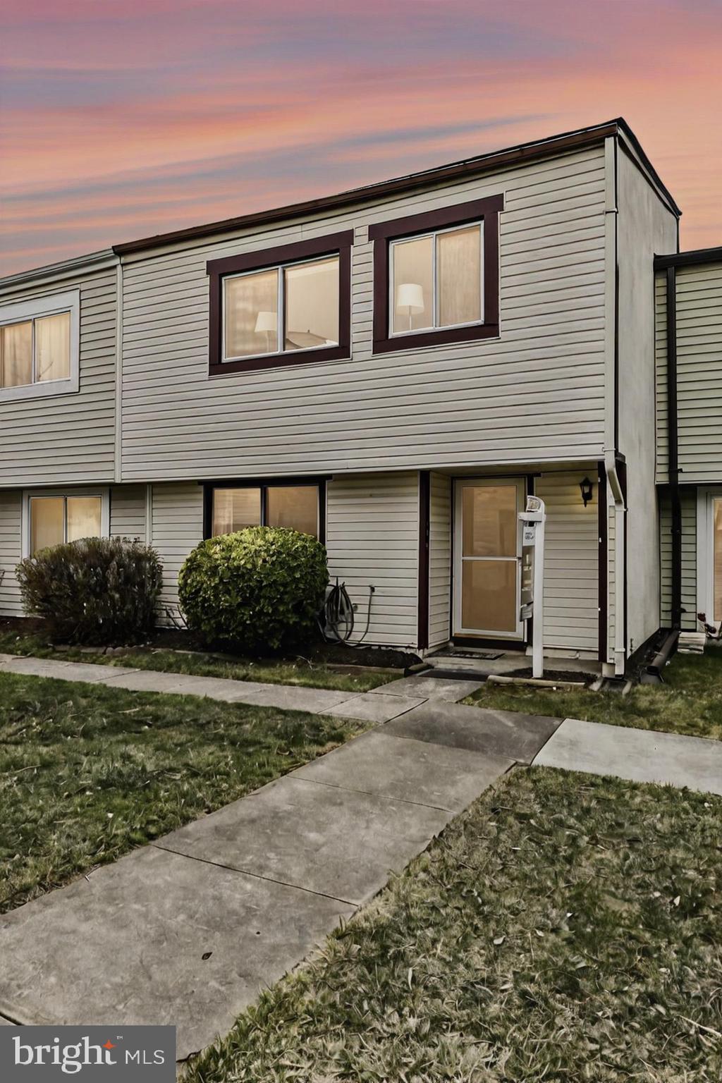 COURTS OF CHANDON - Residential