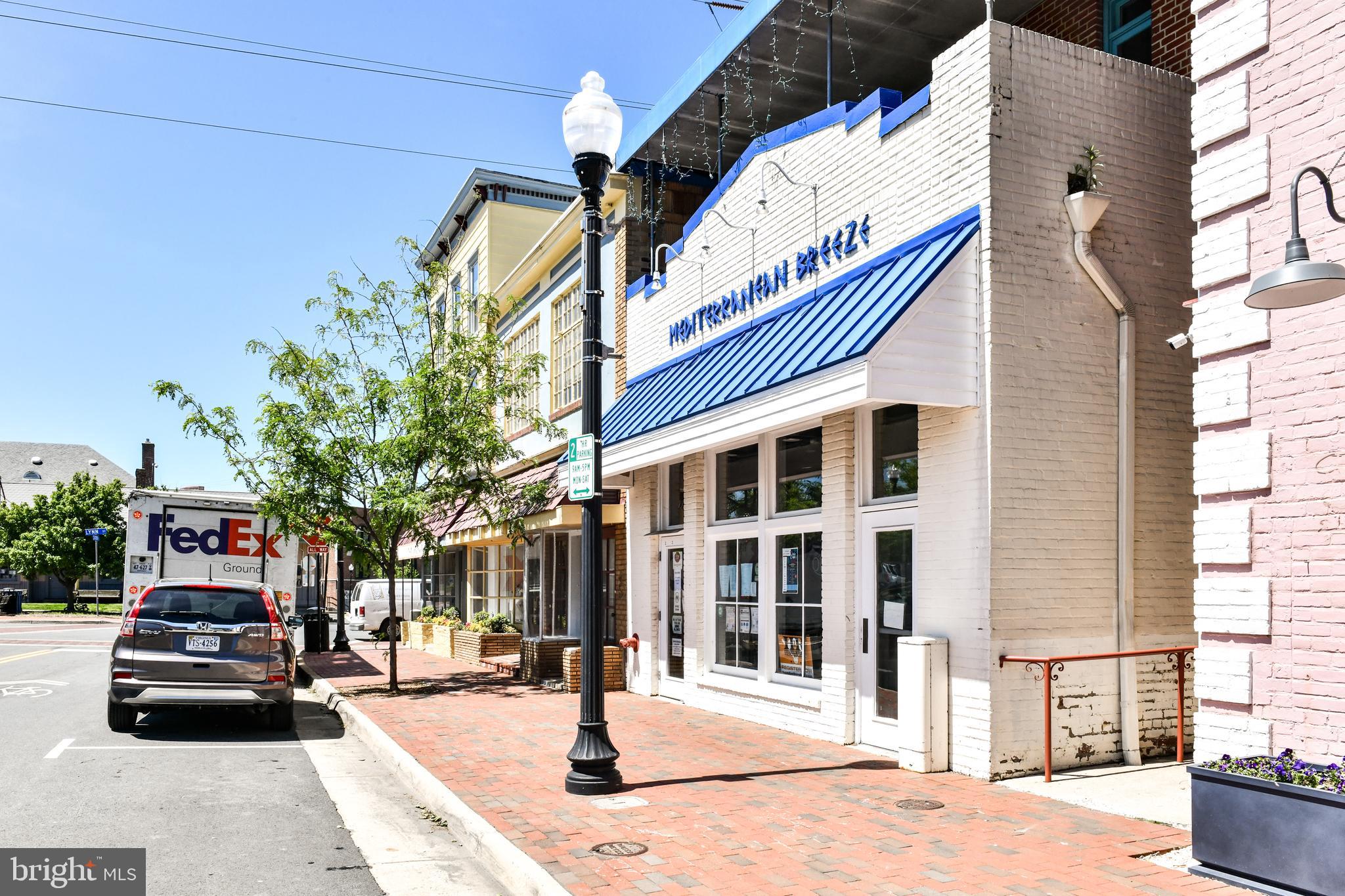 COURTS OF CHANDON - Residential