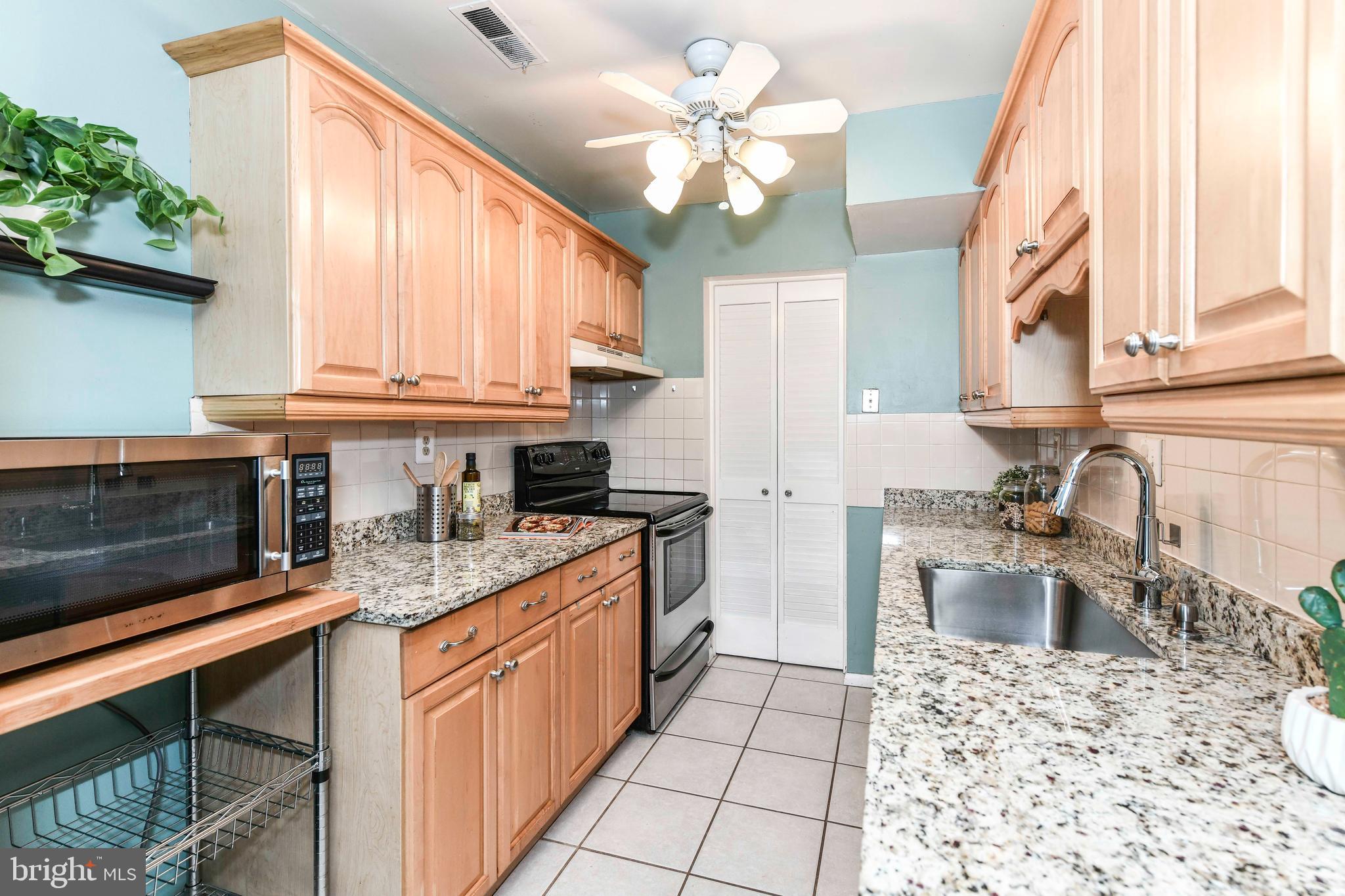 COURTS OF CHANDON - Residential