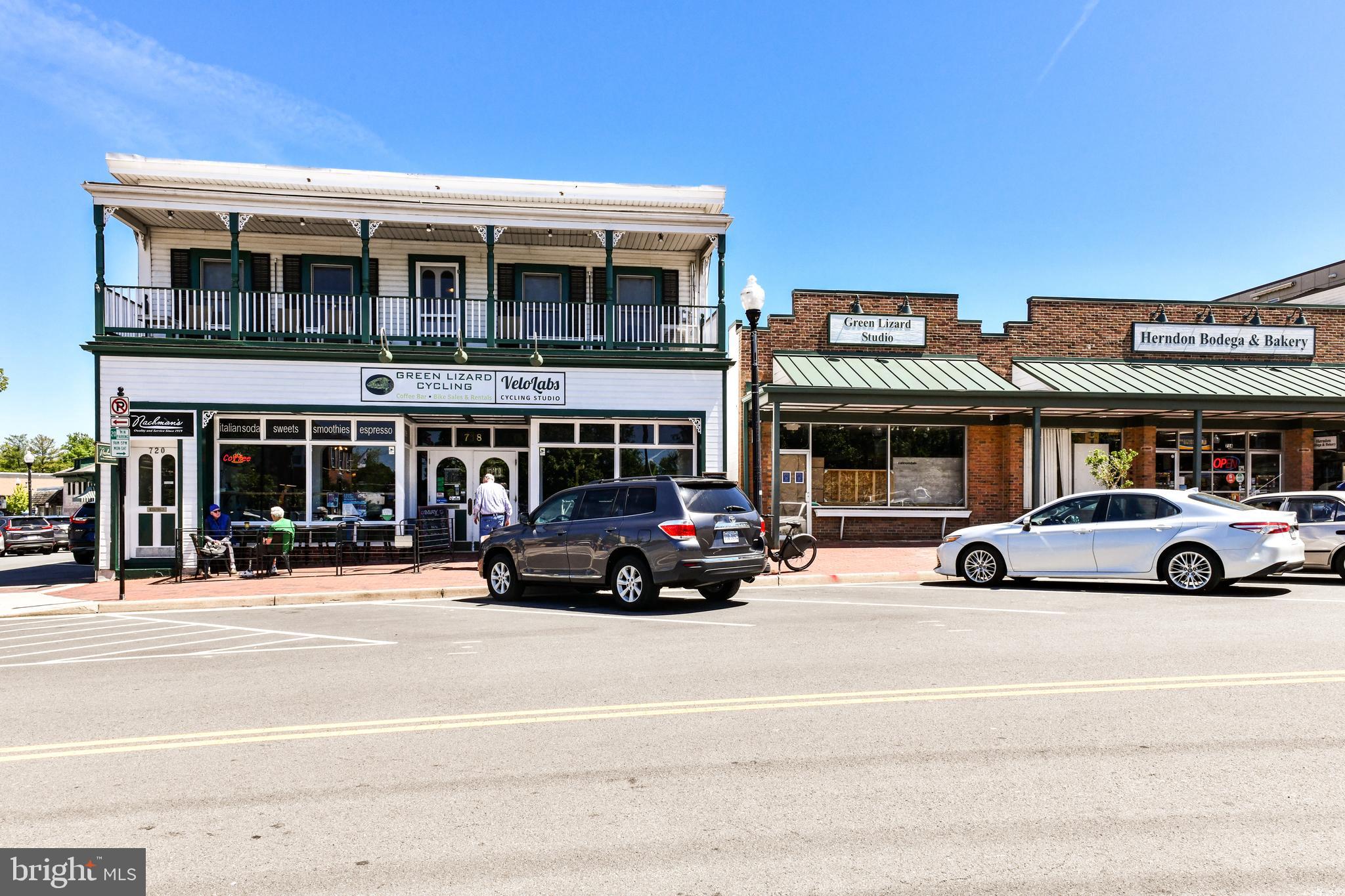 COURTS OF CHANDON - Residential