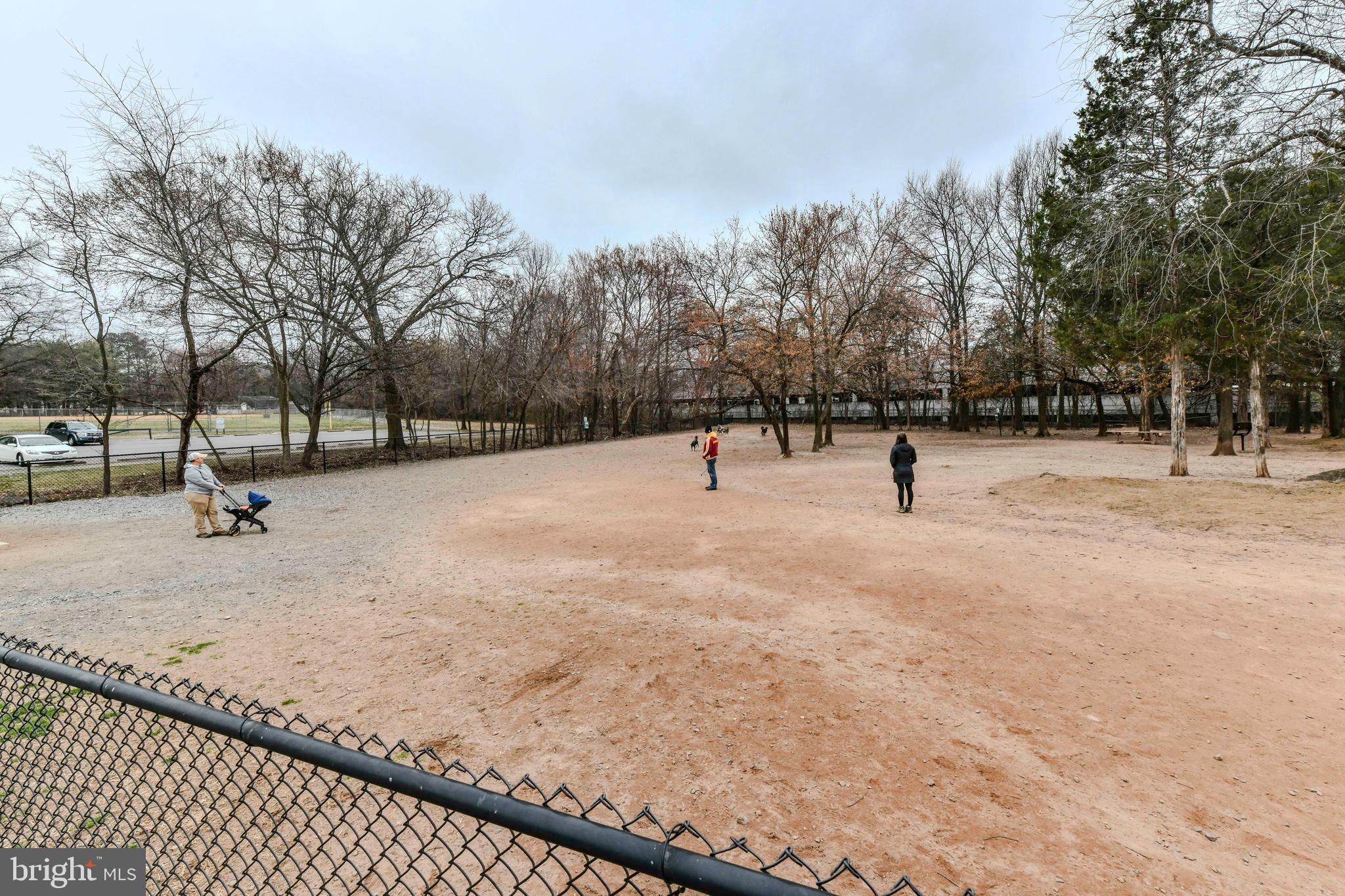 COURTS OF CHANDON - Residential
