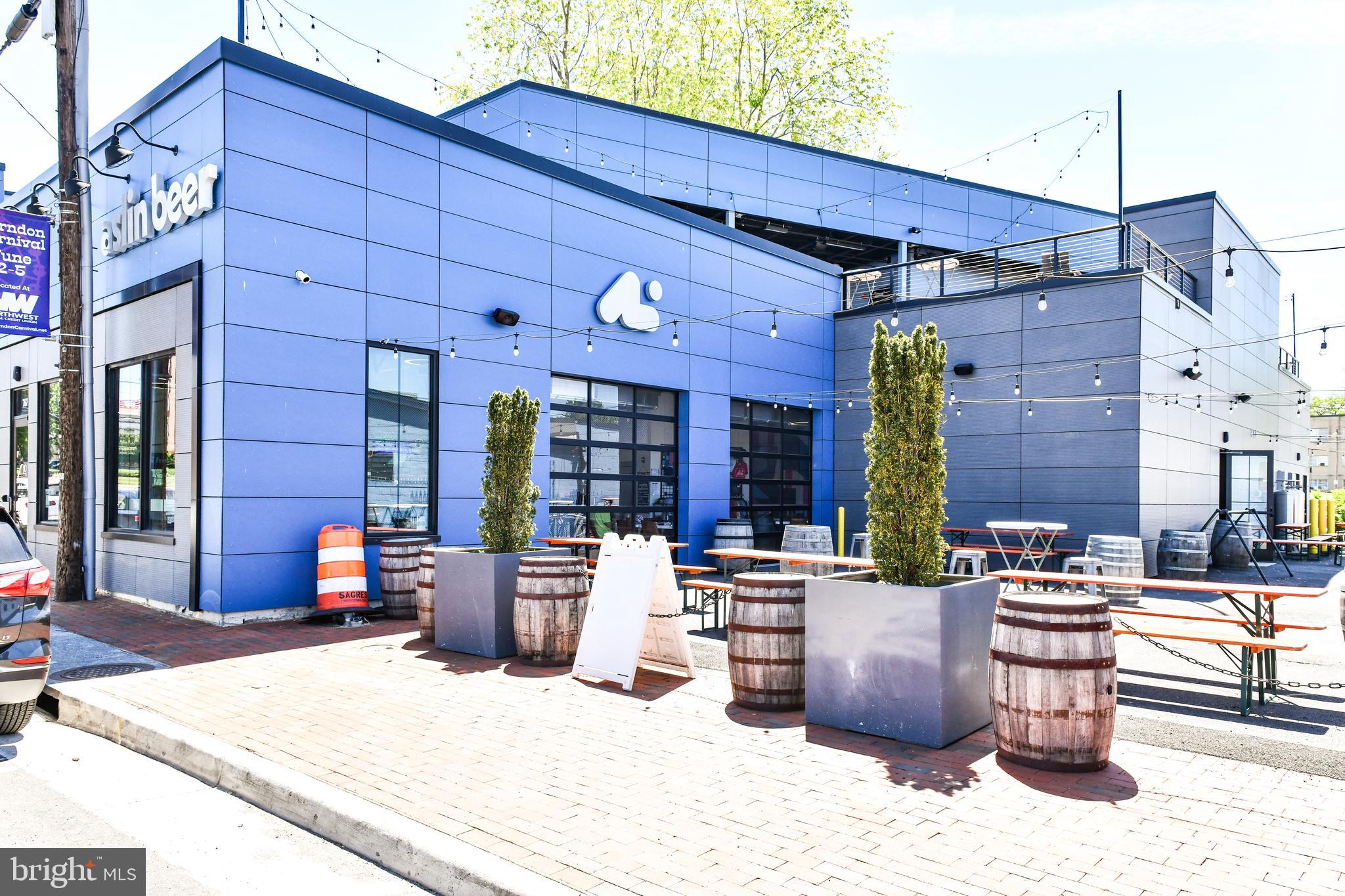 COURTS OF CHANDON - Residential