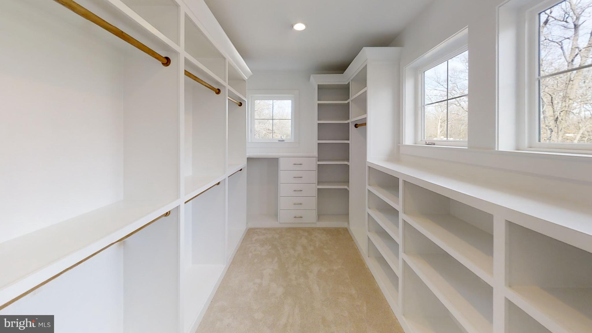 HYBLA VALLEY FARMS - Residential