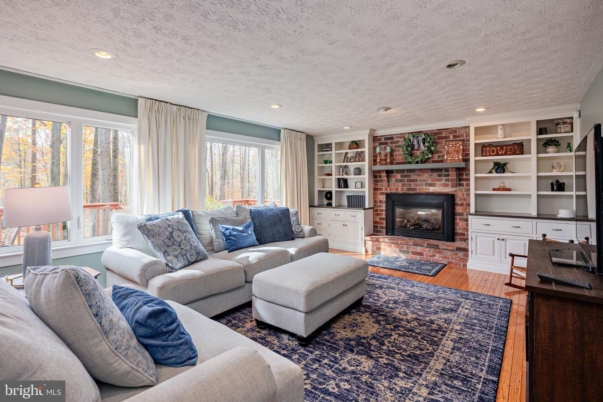 DORSEY HALL - Residential