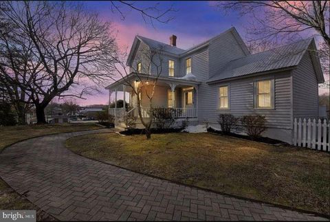 Photo of 4090 Old Town Road, HUNTINGTOWN, MD 20639 (MLS # MDCA2022868)