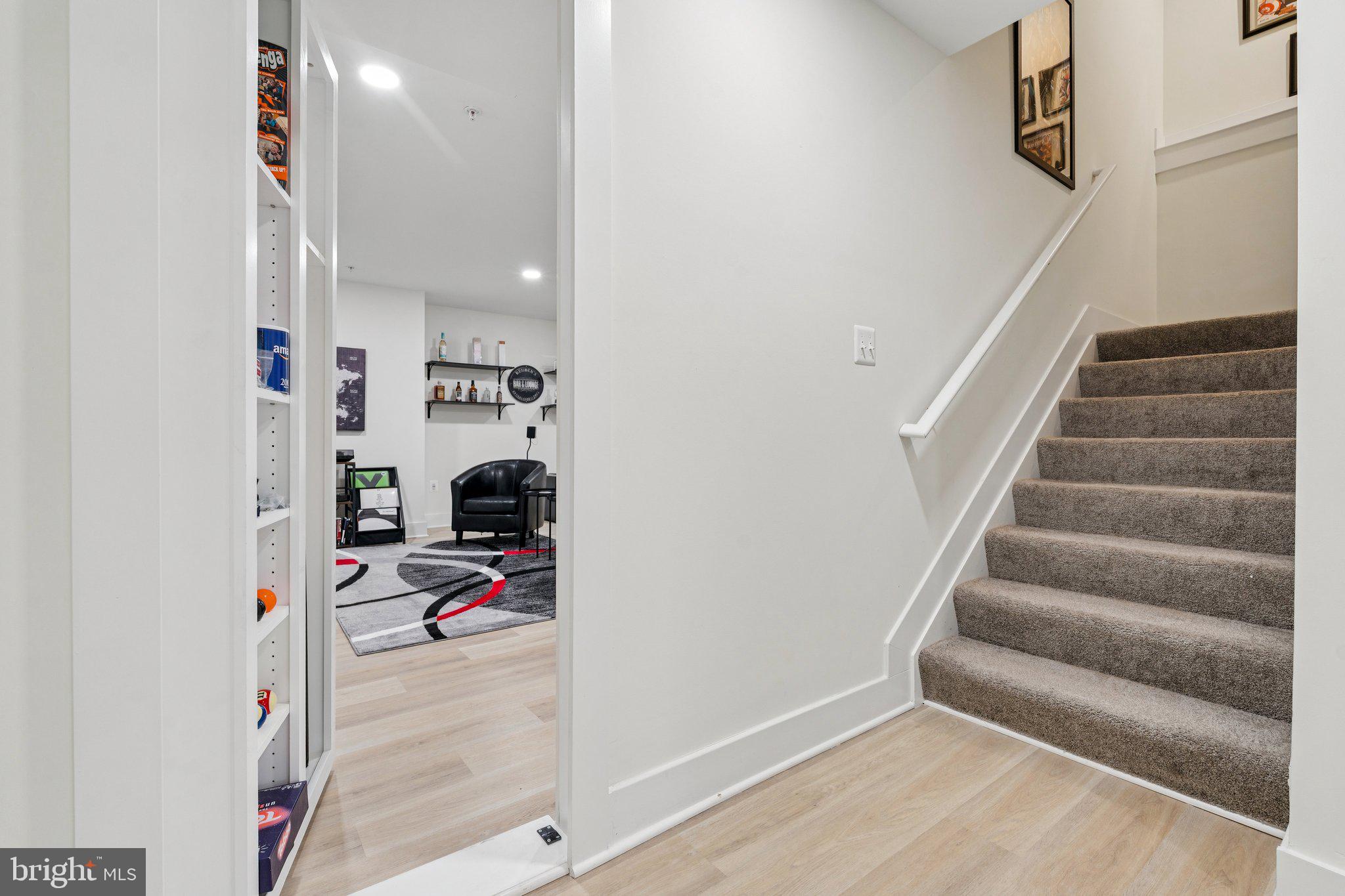 WOODBOURNE MANOR - Residential