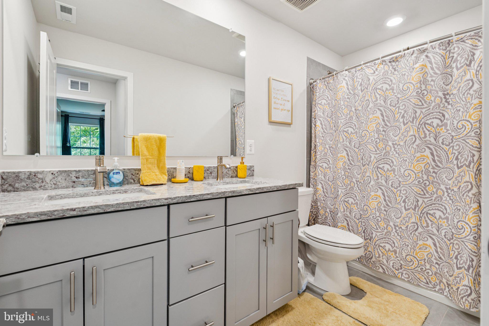 WOODBOURNE MANOR - Residential