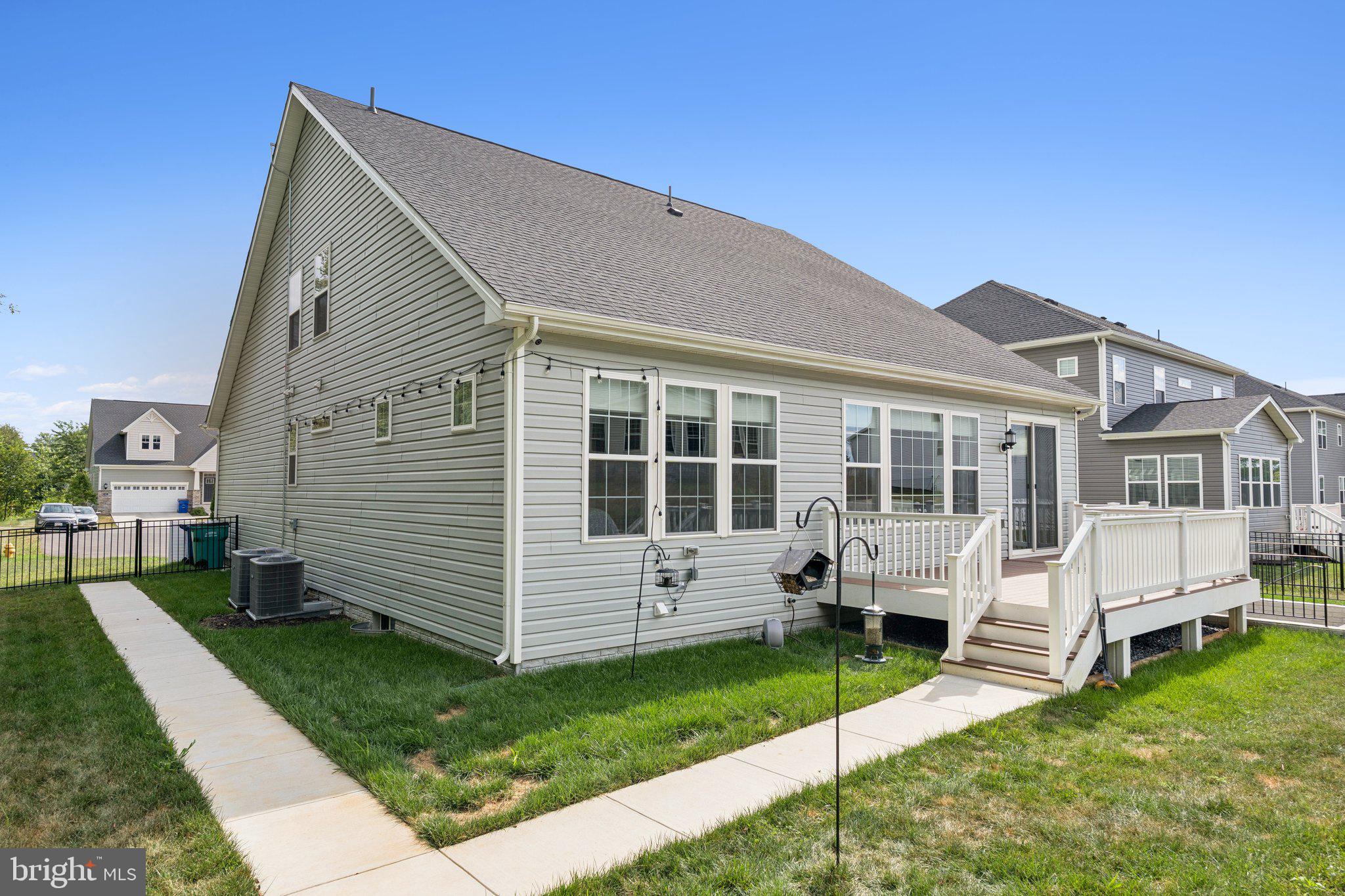 WOODBOURNE MANOR - Residential