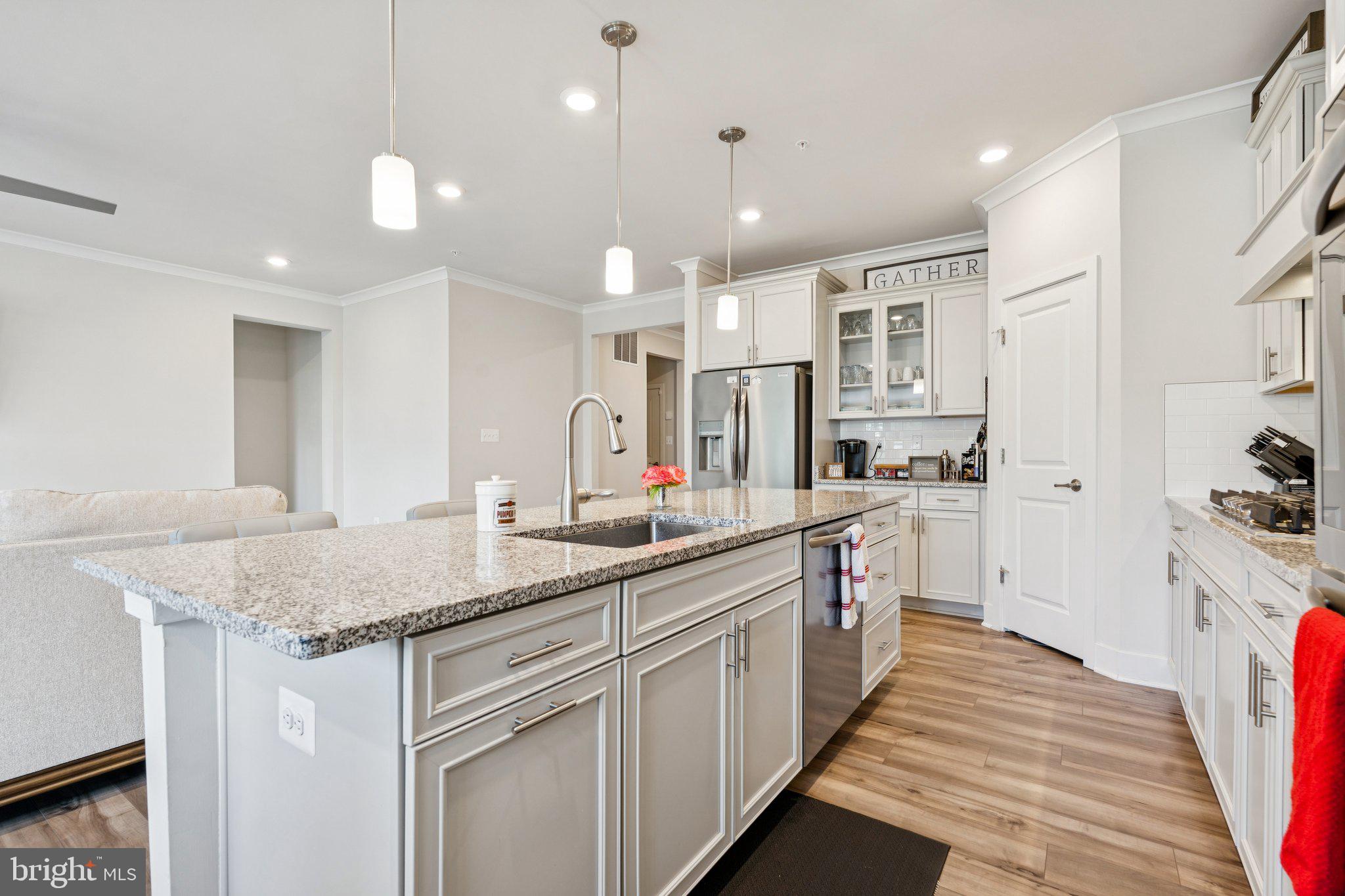 WOODBOURNE MANOR - Residential