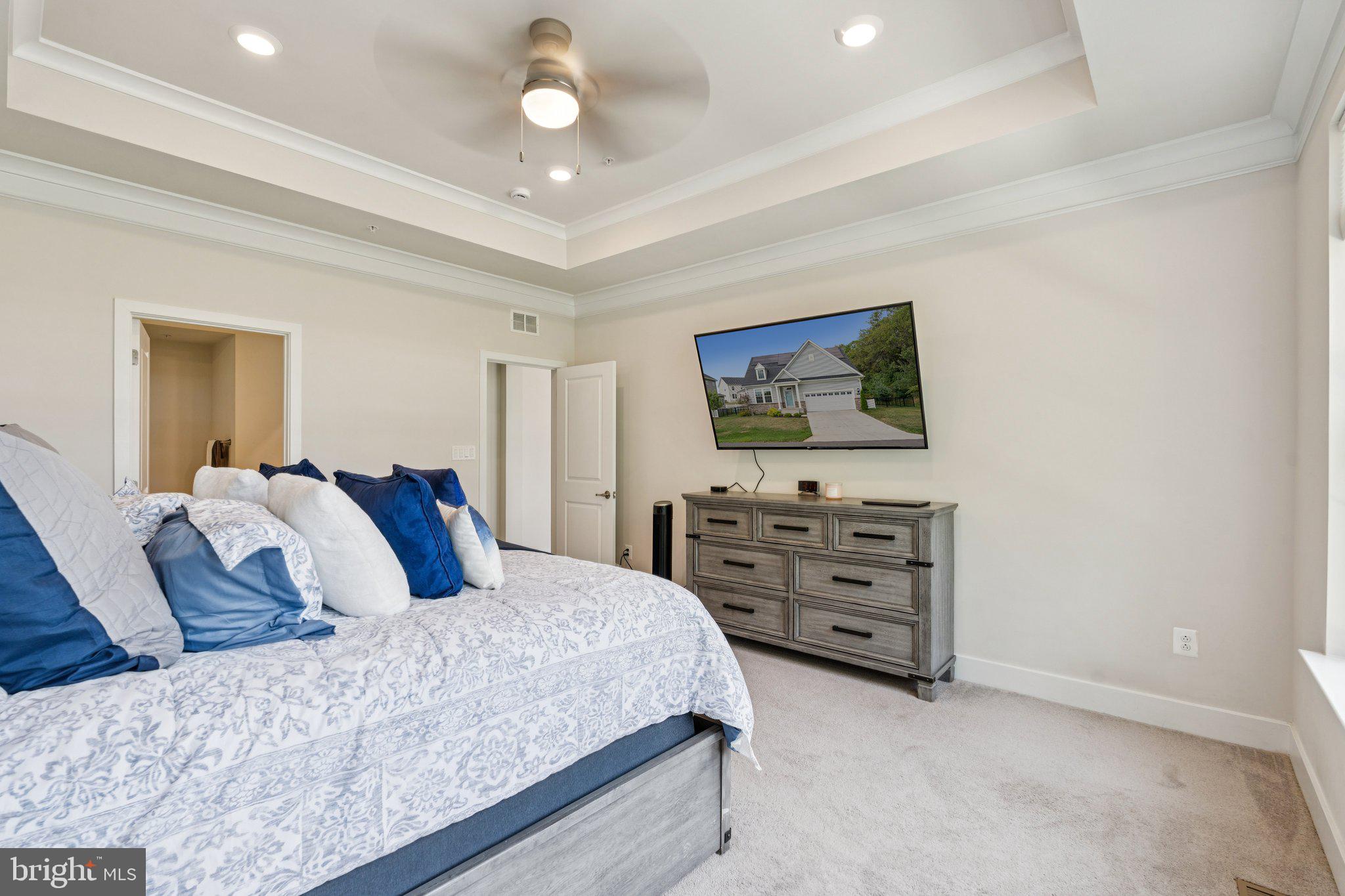 WOODBOURNE MANOR - Residential