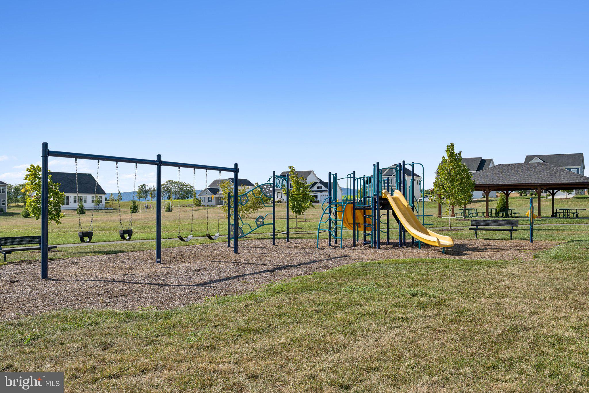 WOODBOURNE MANOR - Residential