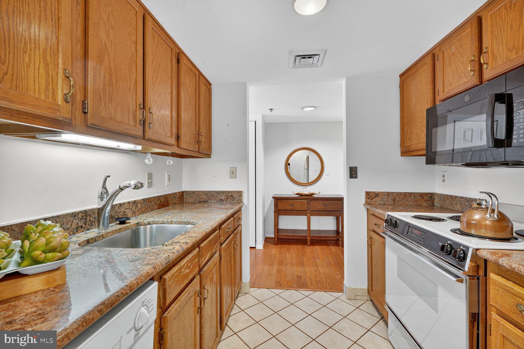 900 N TAYLOR STREET 2025