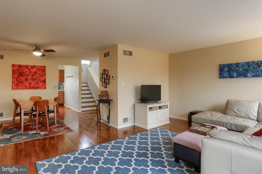 REGENCY HILLS - Residential