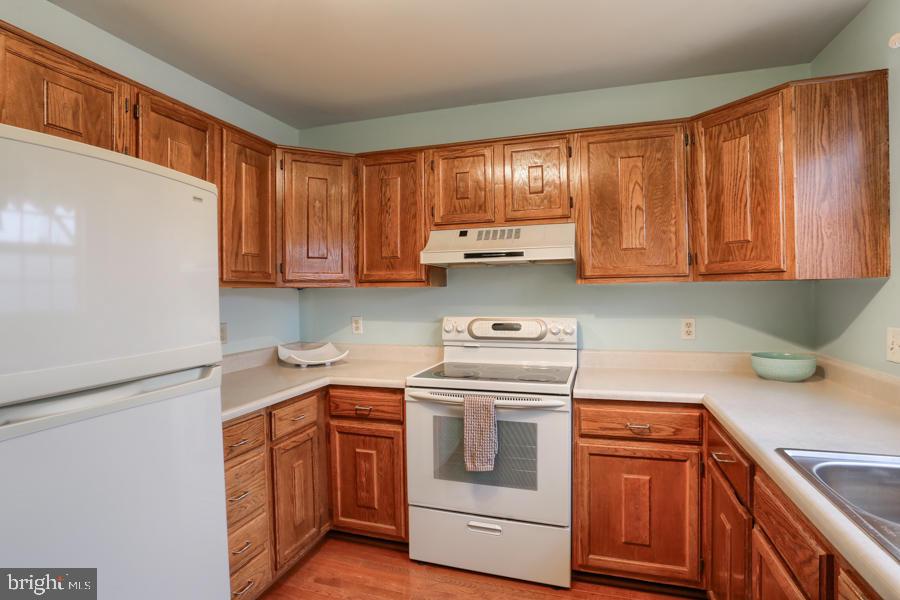 REGENCY HILLS - Residential