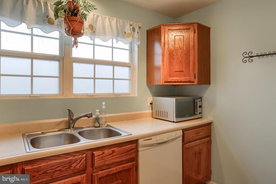 REGENCY HILLS - Residential