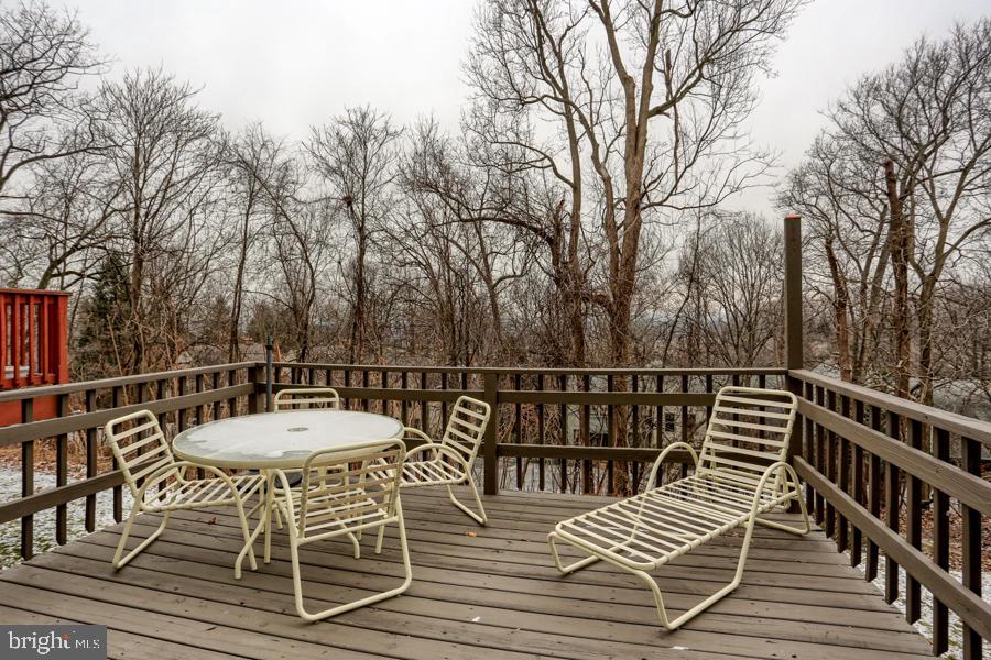 REGENCY HILLS - Residential