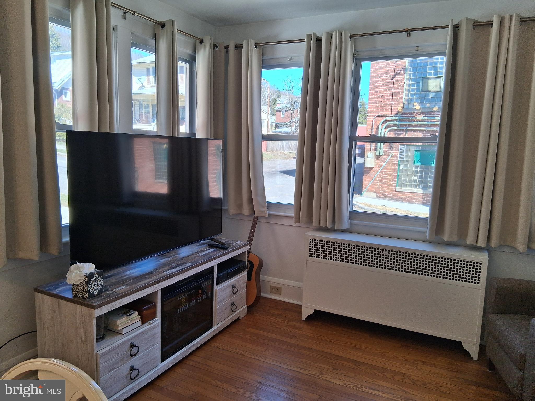 NORTH END - Residential