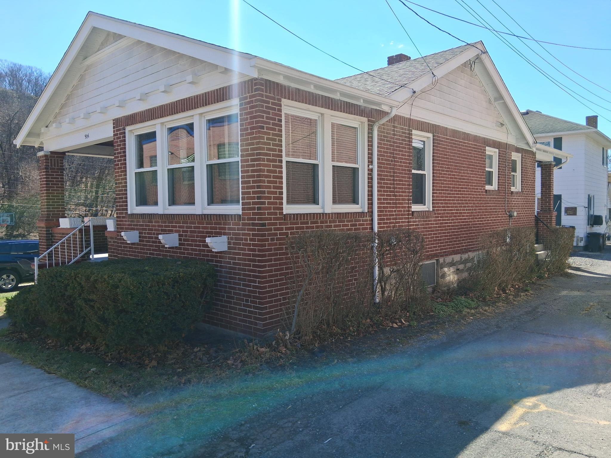 NORTH END - Residential