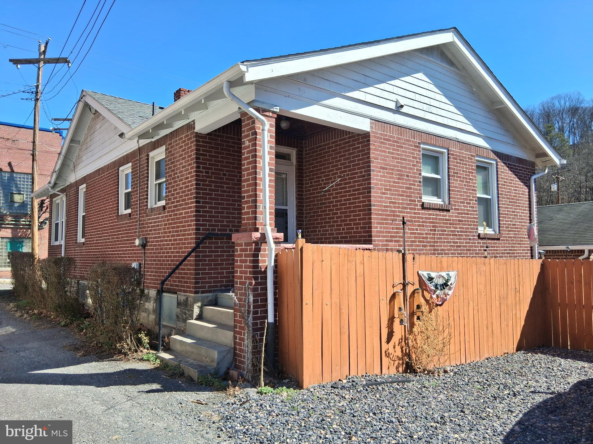 NORTH END - Residential