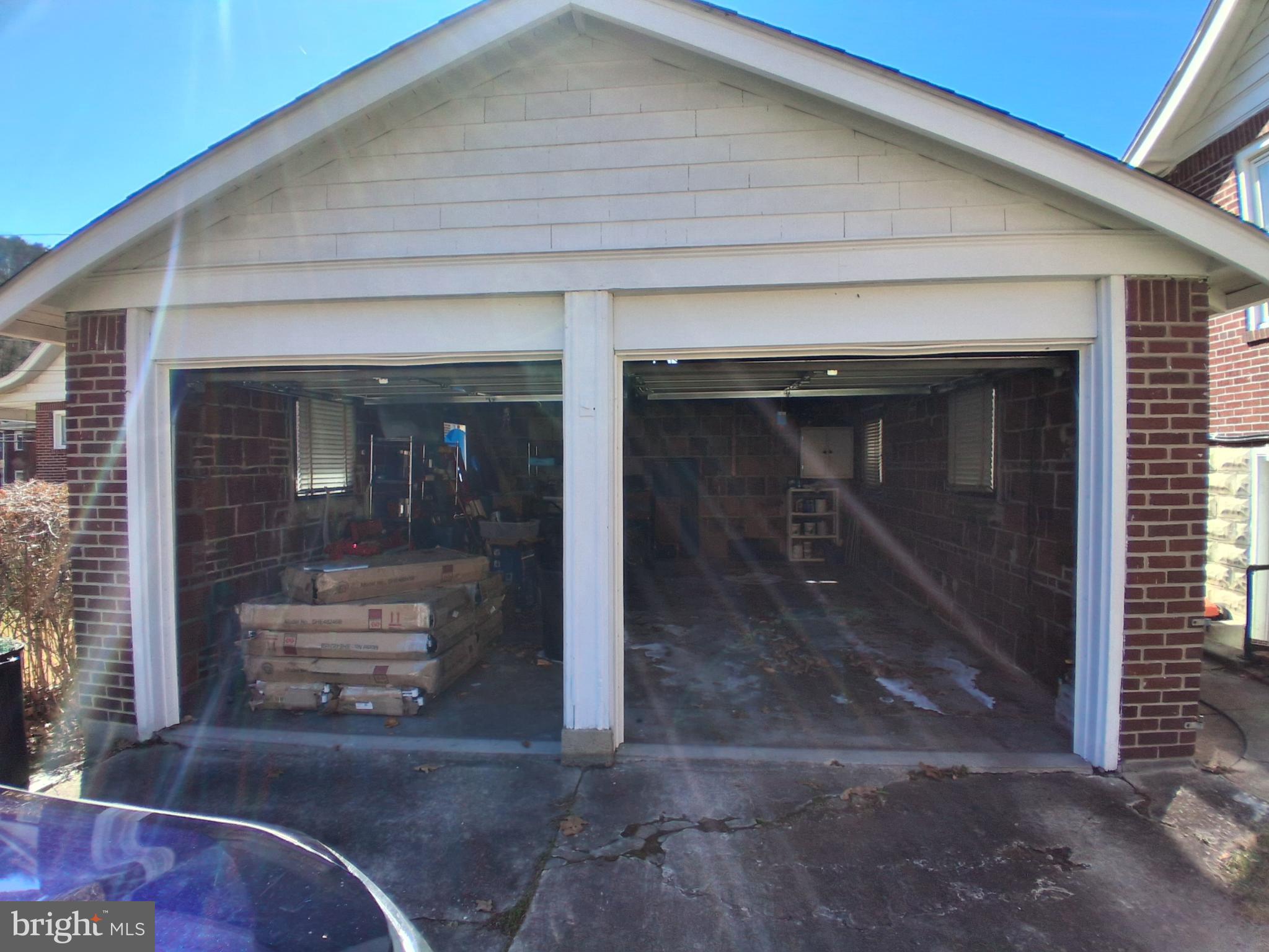 NORTH END - Residential