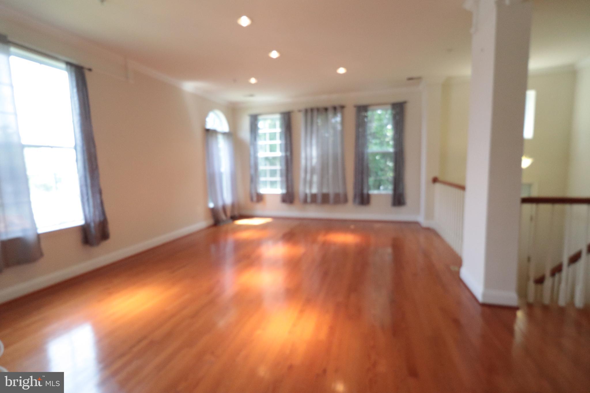 7200 PHELPS HILL COURT