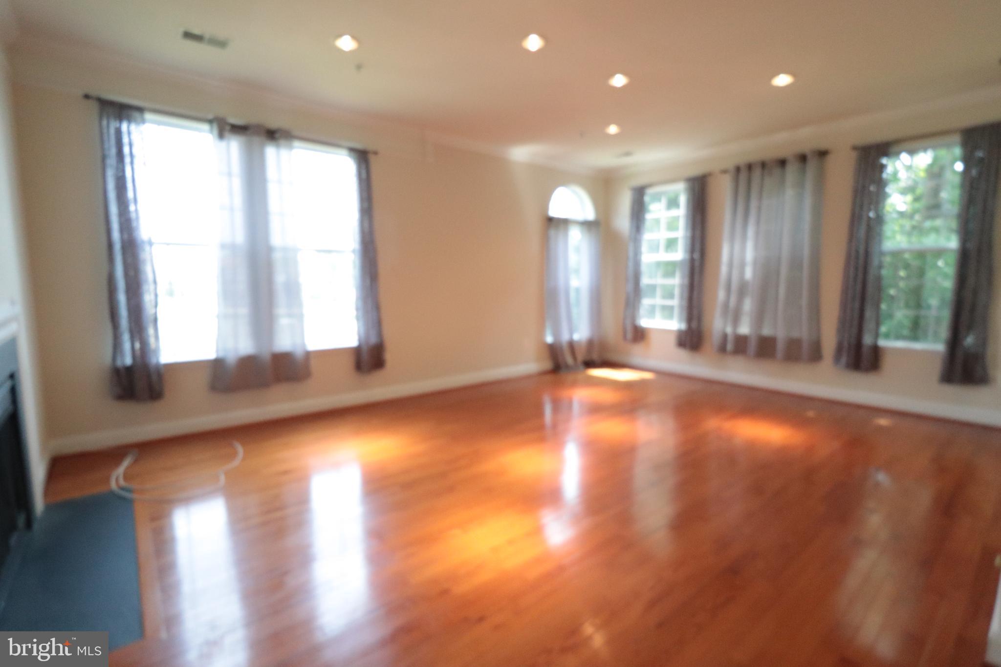 7200 PHELPS HILL COURT