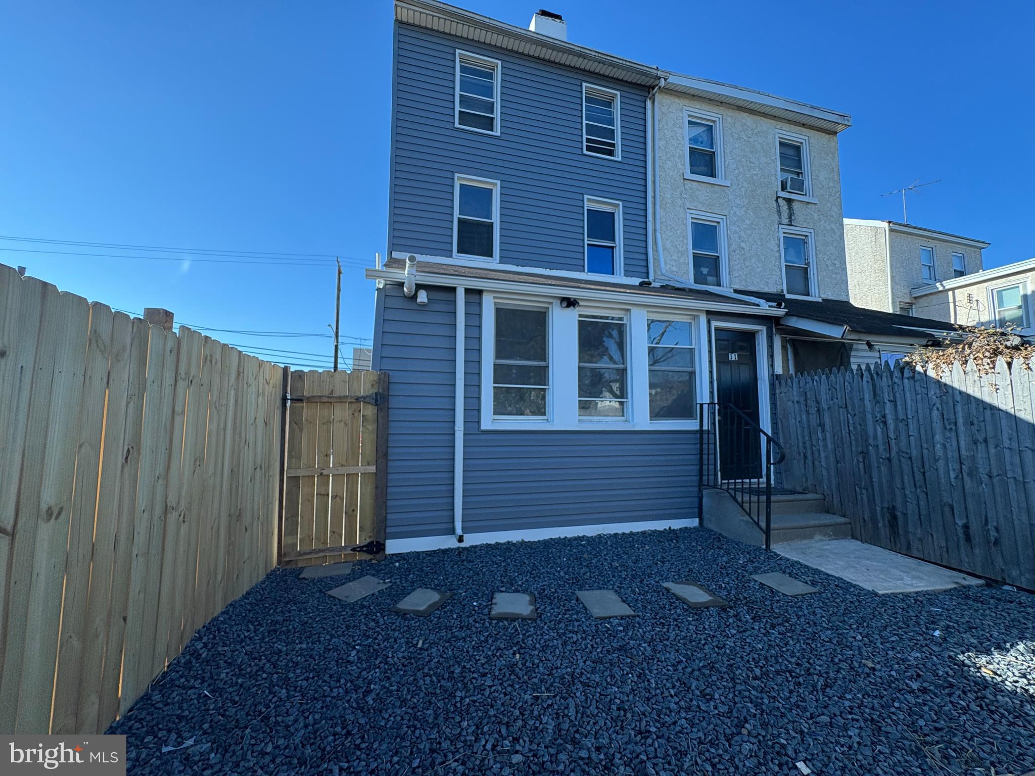 11 W FRONT STREET