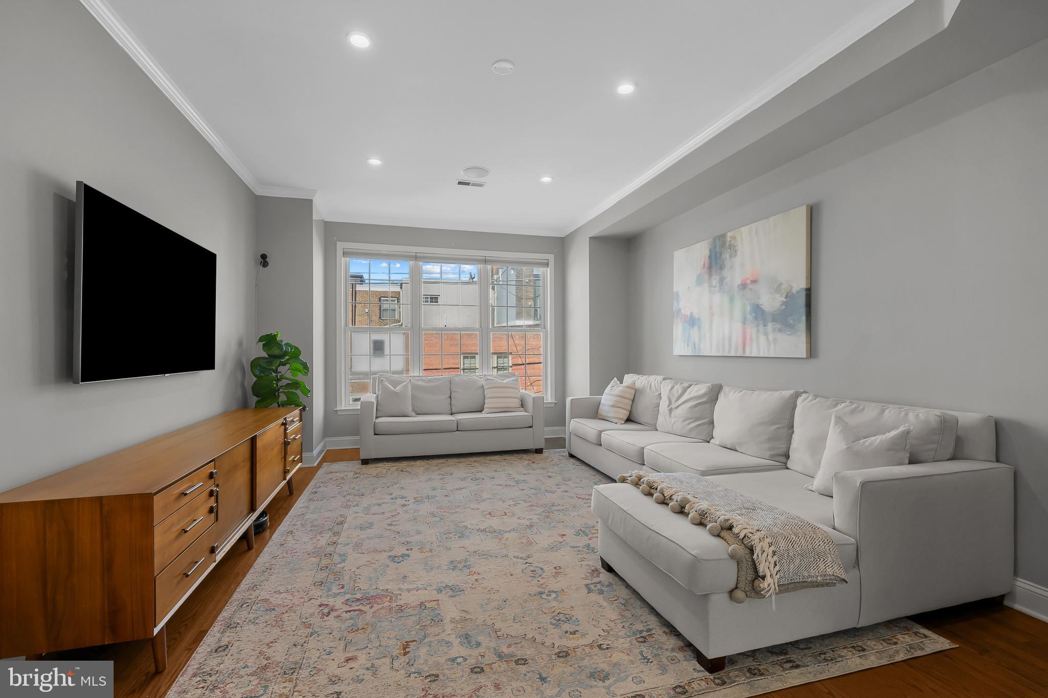 GRADUATE HOSPITAL - Residential