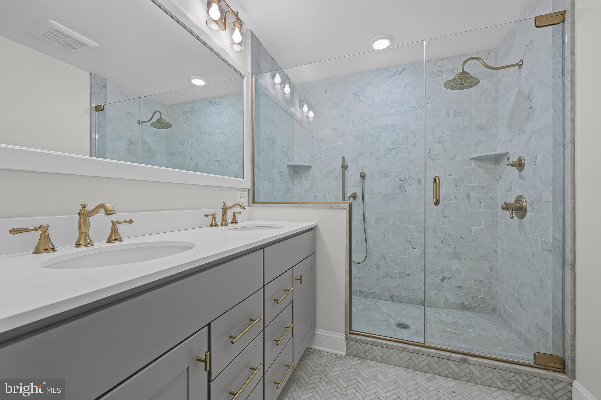 GRADUATE HOSPITAL - Residential