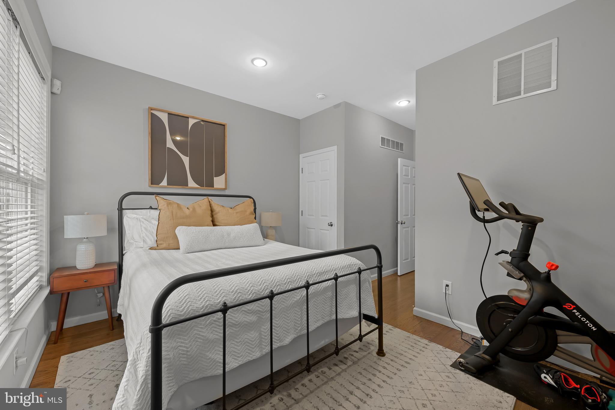 GRADUATE HOSPITAL - Residential