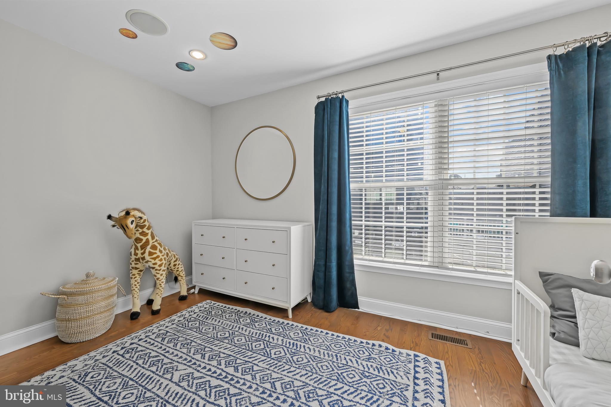 GRADUATE HOSPITAL - Residential