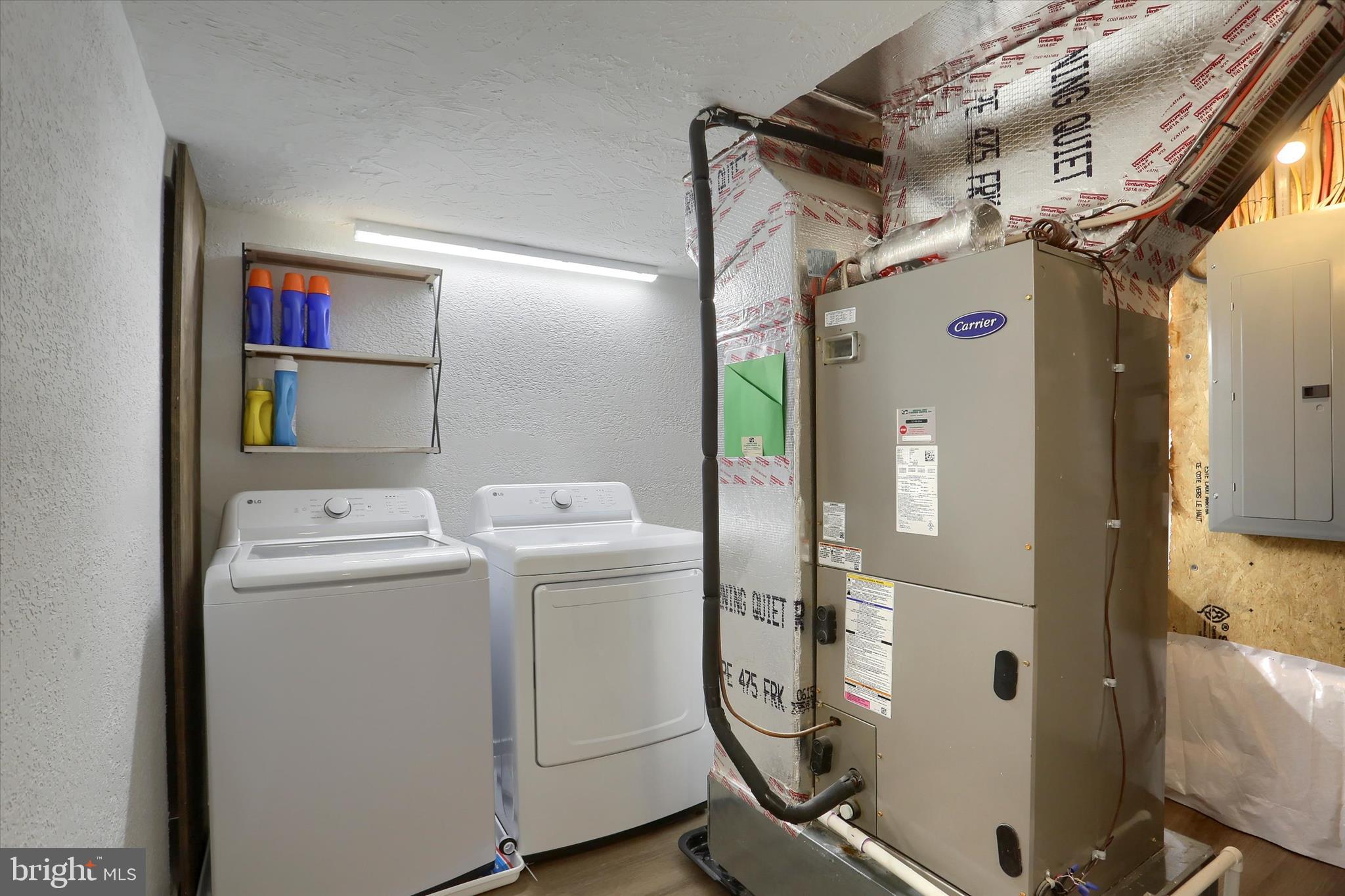 THE WOODS - Residential