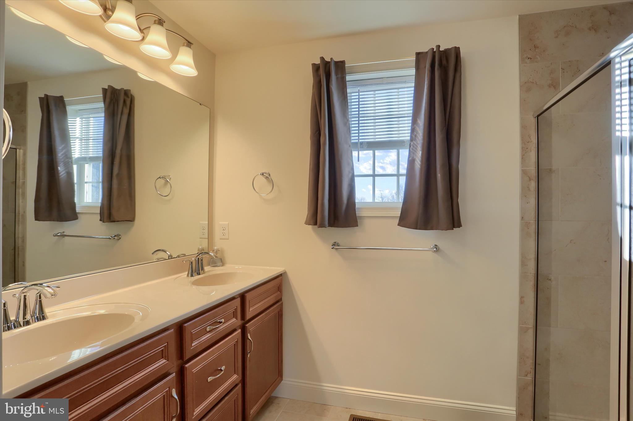 THE WOODS - Residential