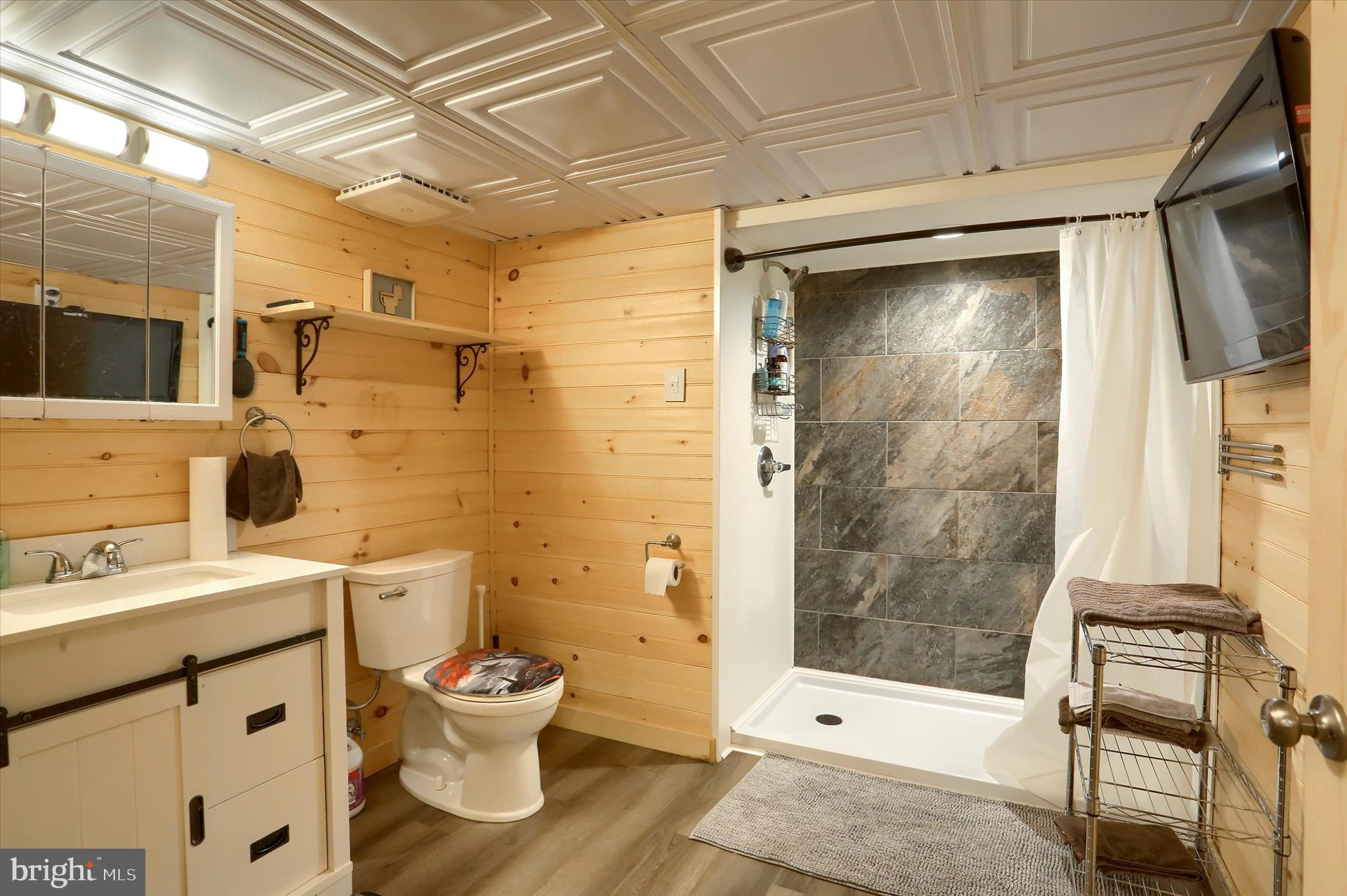 THE WOODS - Residential