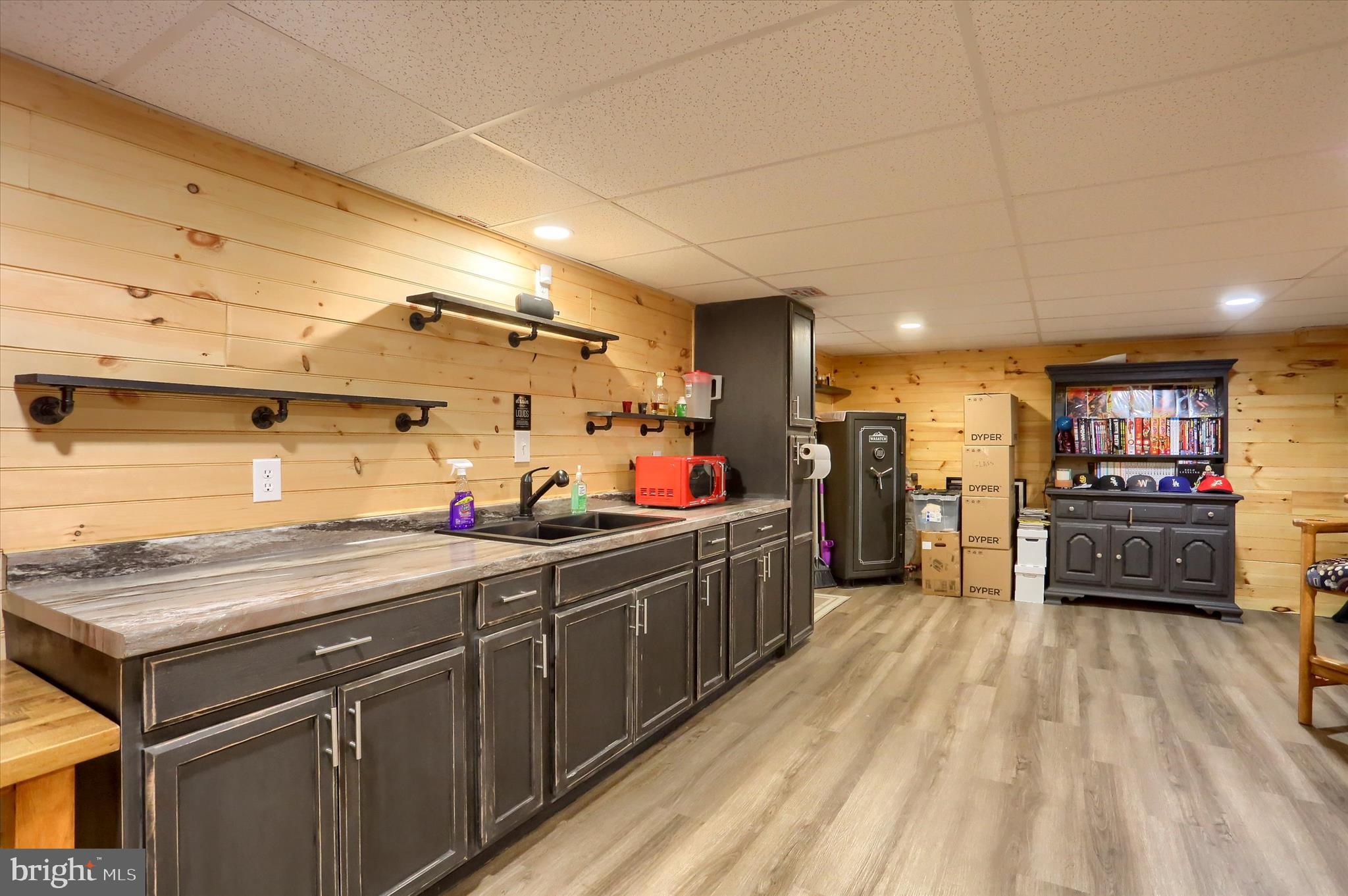 THE WOODS - Residential