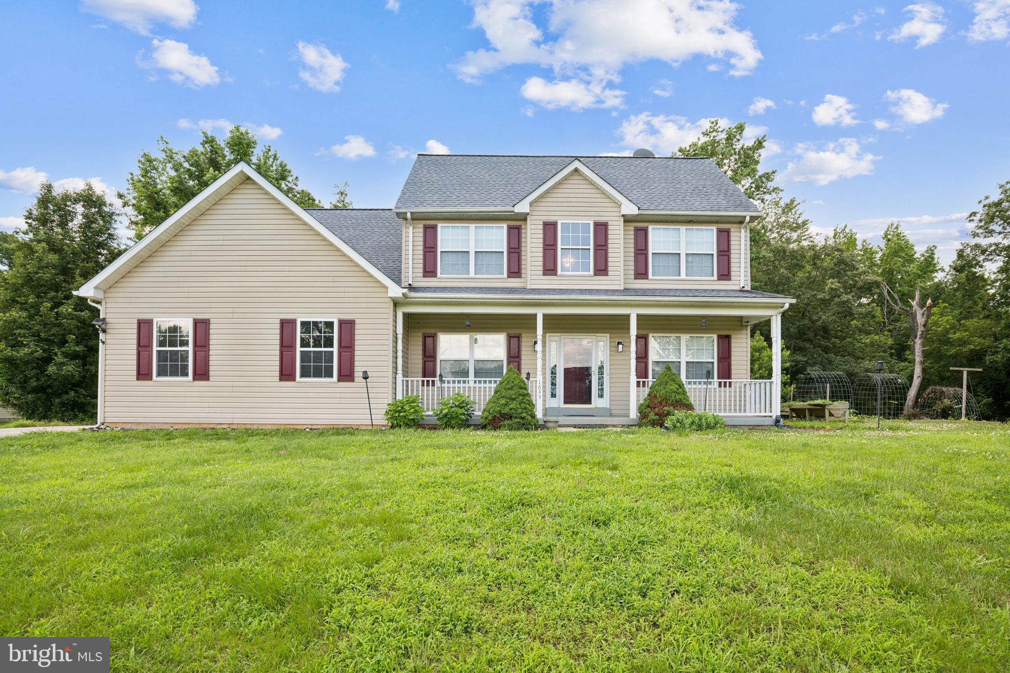 Fantastic 3 level 4 bedroom 2.5 bath colonial with large room on first floor that can be converted to 5th bedroom. House is located at the end of a cul-de-sac on a quiet street. No hoa with 2.5 acres is hard to find!! Main level has large family room, dining room, huge kitchen with breakfast bar, living room and 5th bedroom possibility or home office/library. Upper level has gigantic owners suite with walk in closet with plenty of space to have your king sized bed and bedroom furniture. the owners suite bathroom is private with tub and separate shower. The other 3 bedrooms are nice sized and share a large hall bathroom. The basement is full sized and ready for your finishing touches. The owners have a spectacular garden area ready for your green thumb. The lot is 2.5 acres and has a lot of possibilities.