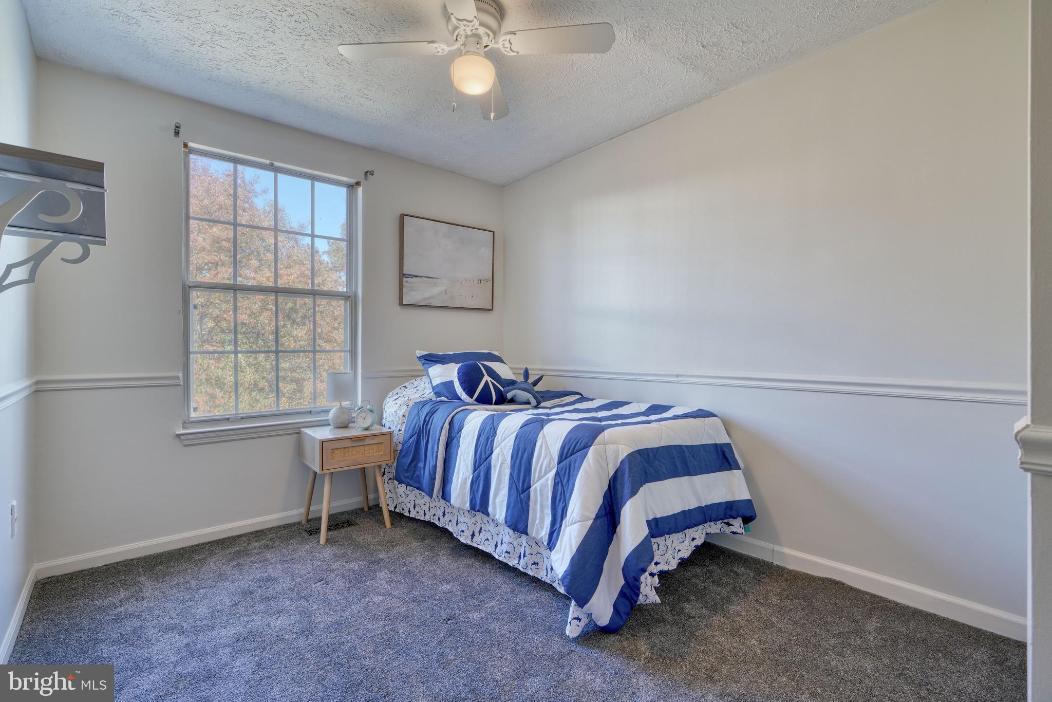 CONSTANT FRIENDSHIP - Residential