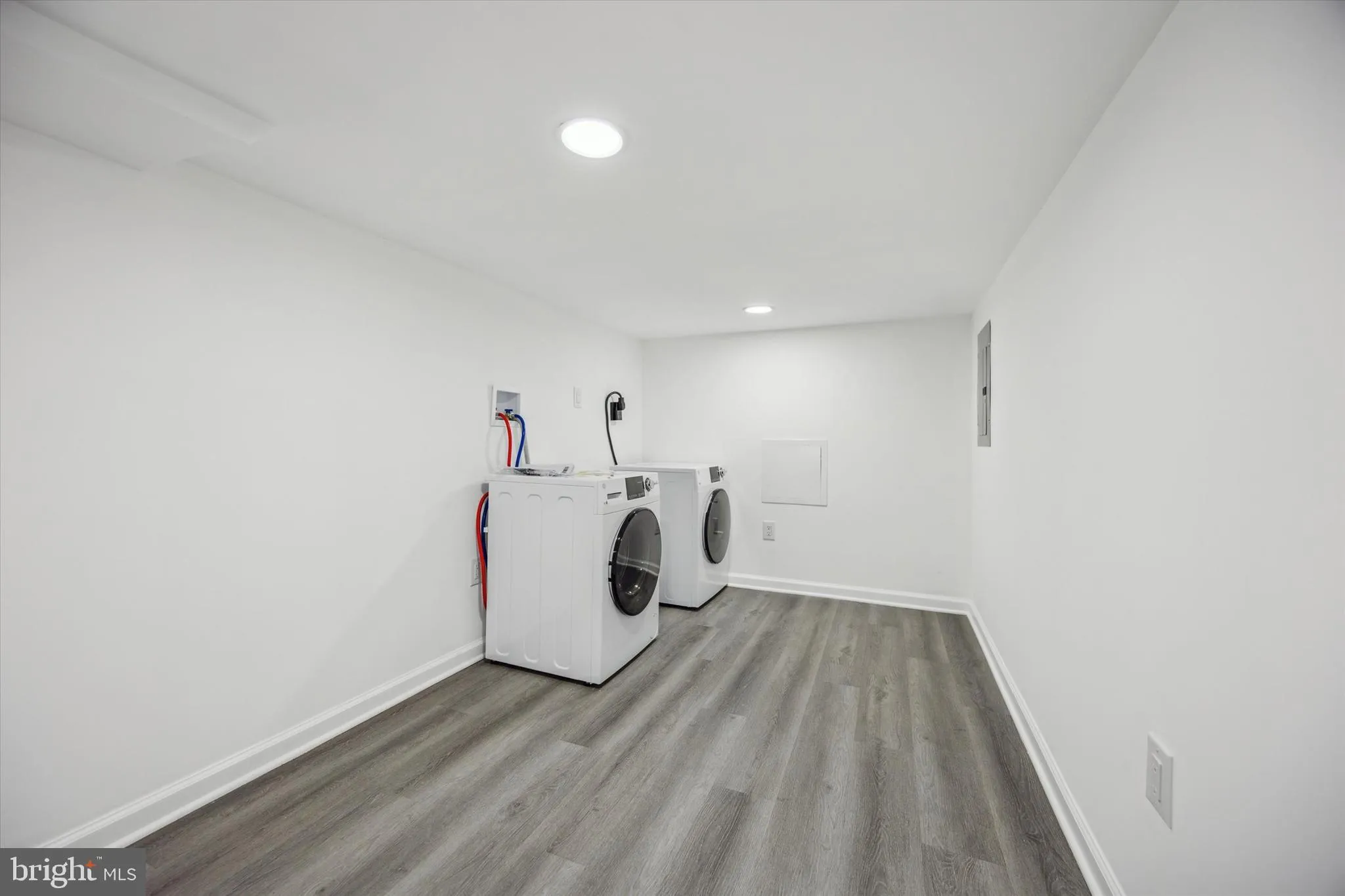 Philadelphia, Pennsylvania 19145, United States, 2 Bedrooms Bedrooms, ,2 BathroomsBathrooms,Residential,Pending,23886