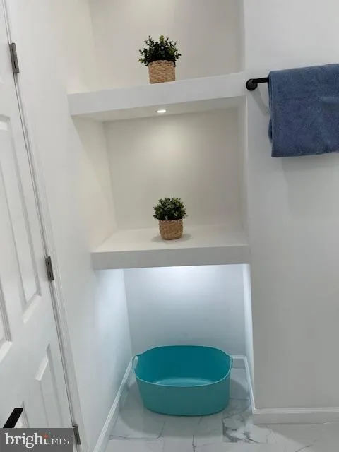 Philadelphia, Pennsylvania 19145, United States, 2 Bedrooms Bedrooms, ,2 BathroomsBathrooms,Residential,Pending,23886