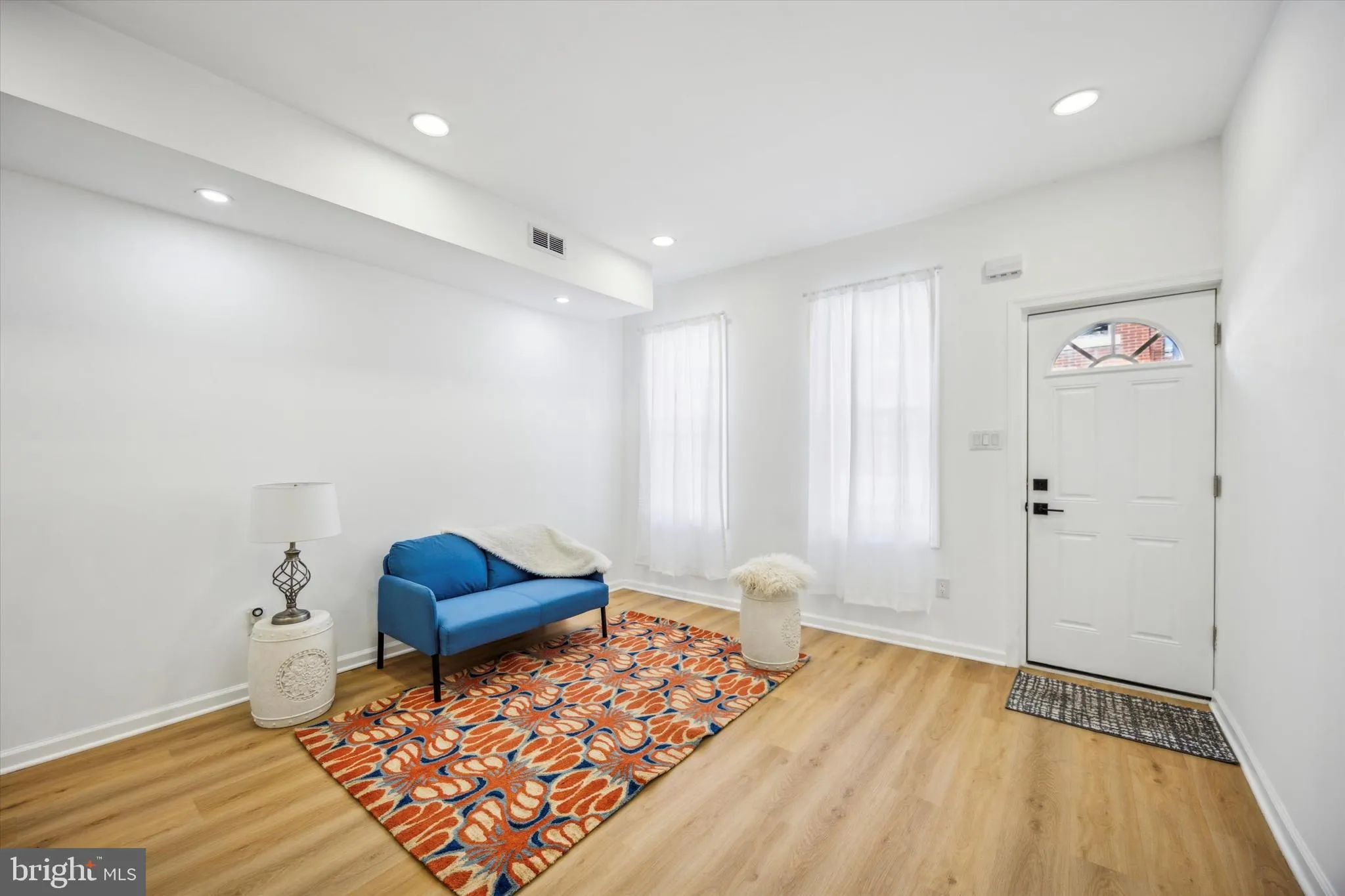 Philadelphia, Pennsylvania 19145, United States, 2 Bedrooms Bedrooms, ,2 BathroomsBathrooms,Residential,Pending,23886