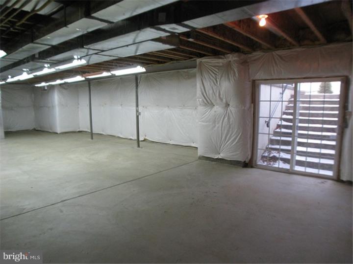 BEAUMONT AT BROOKSID - Residential